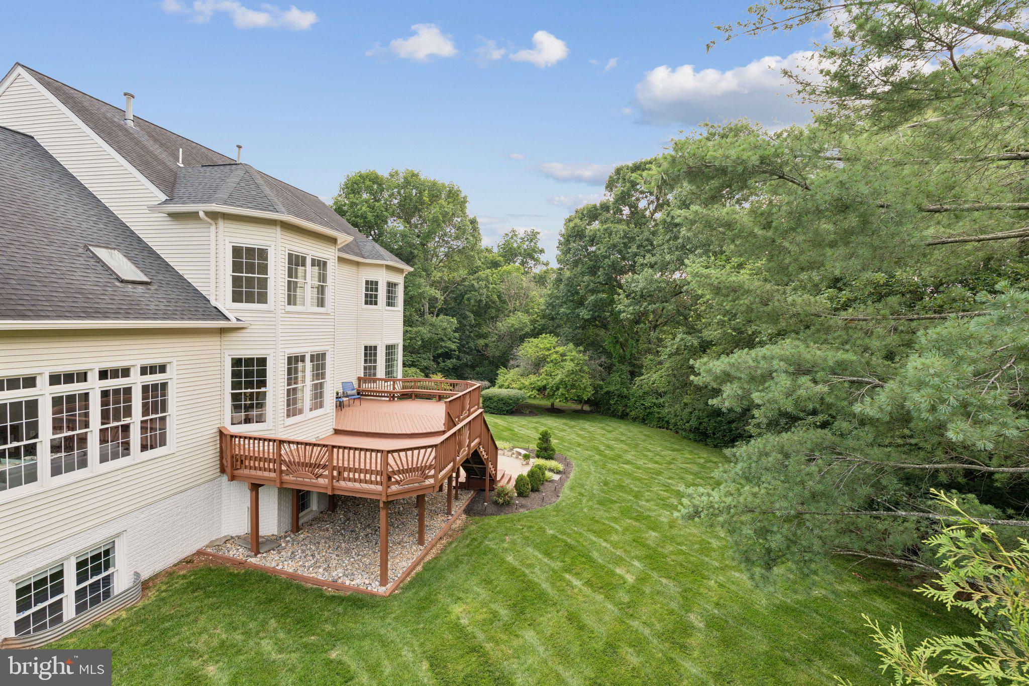 GRAND HAMPTONS - Residential