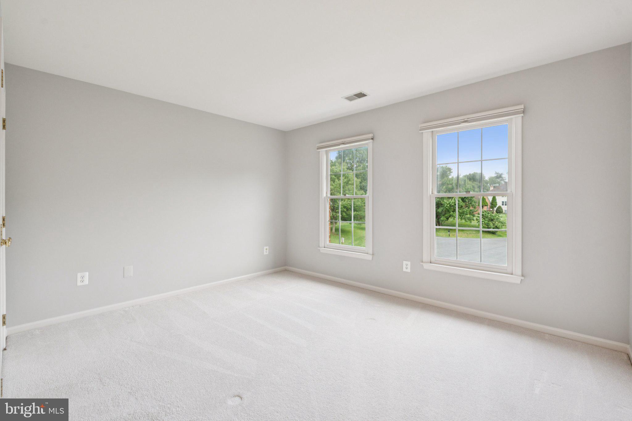 GRAND HAMPTONS - Residential