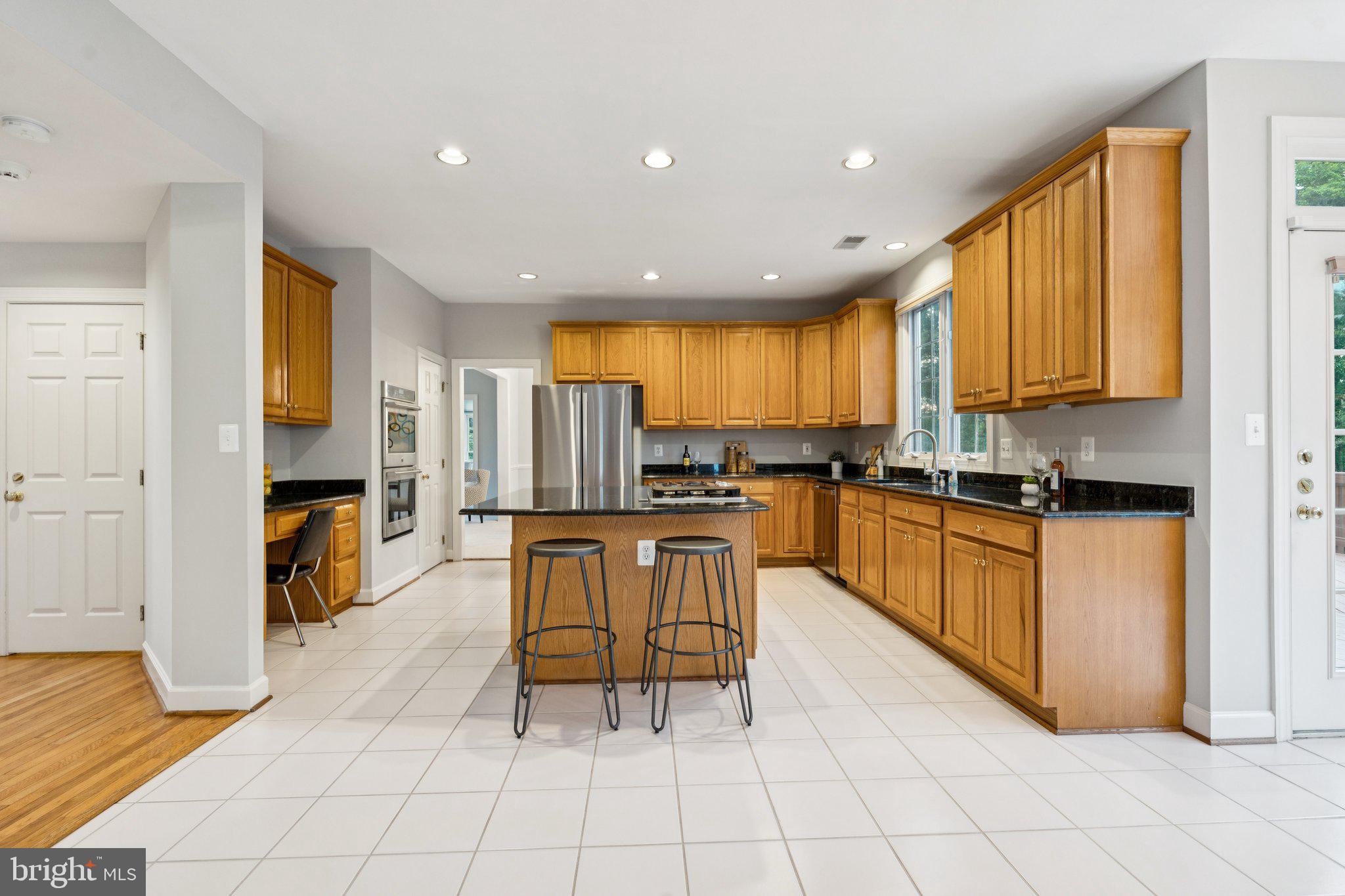 GRAND HAMPTONS - Residential