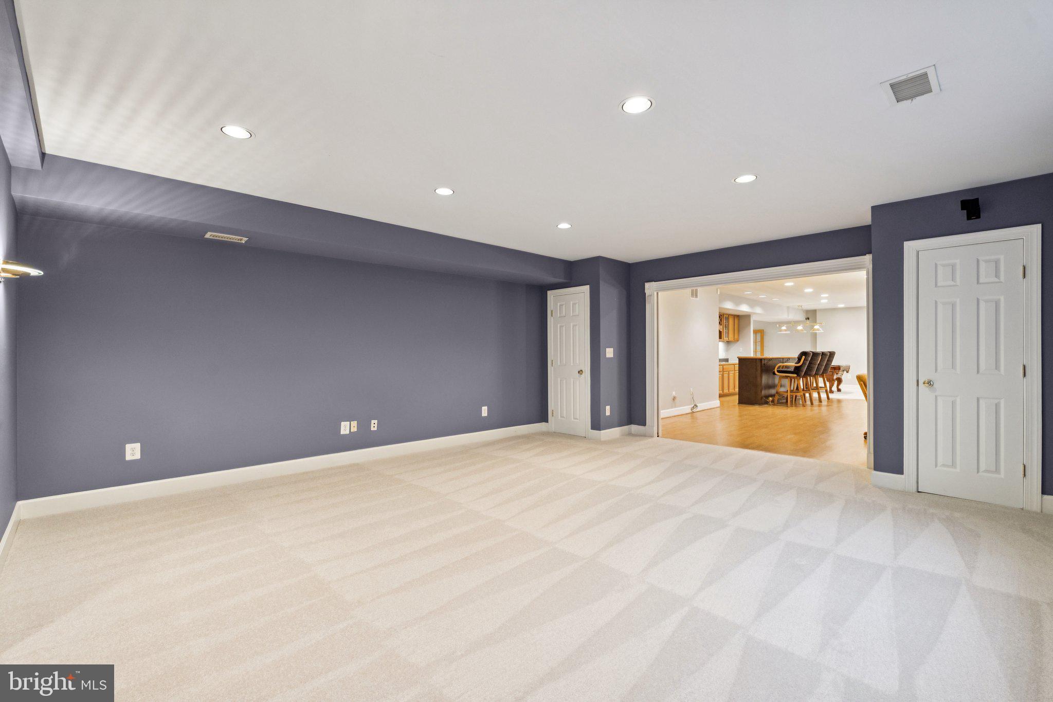 GRAND HAMPTONS - Residential