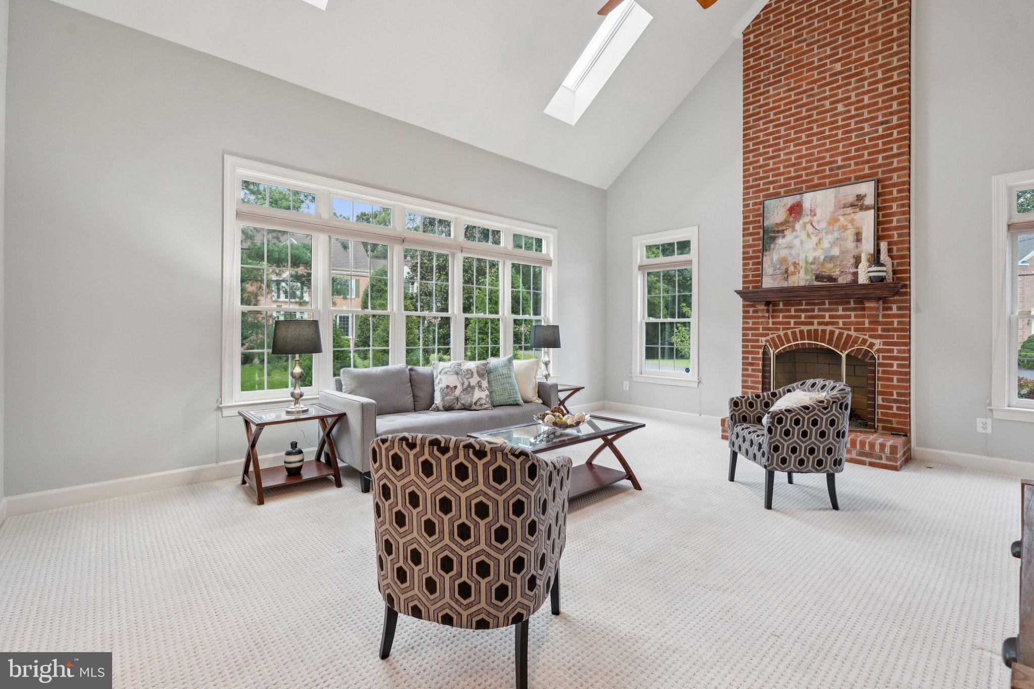 GRAND HAMPTONS - Residential