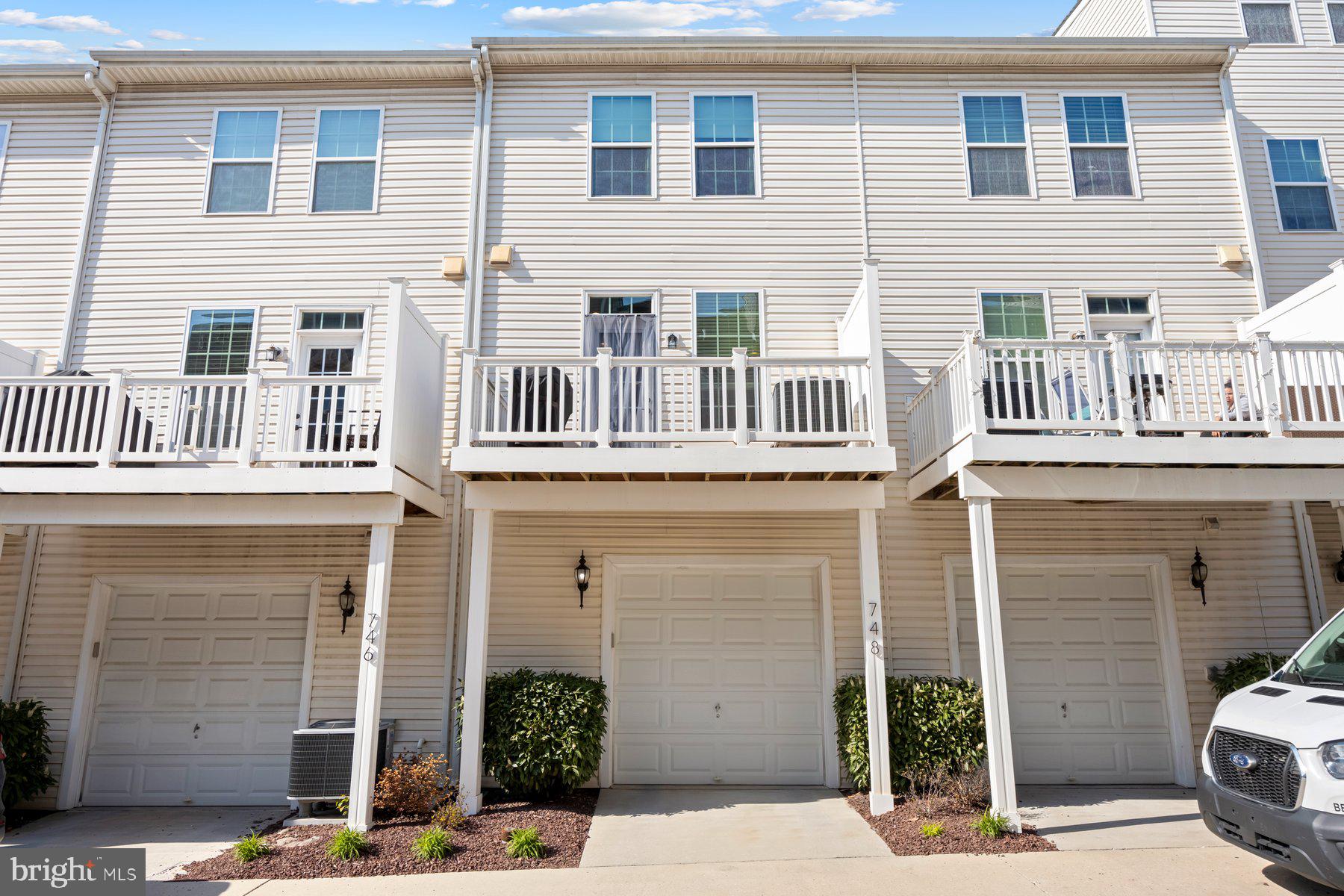 O'DONNELL SQUARE - Residential
