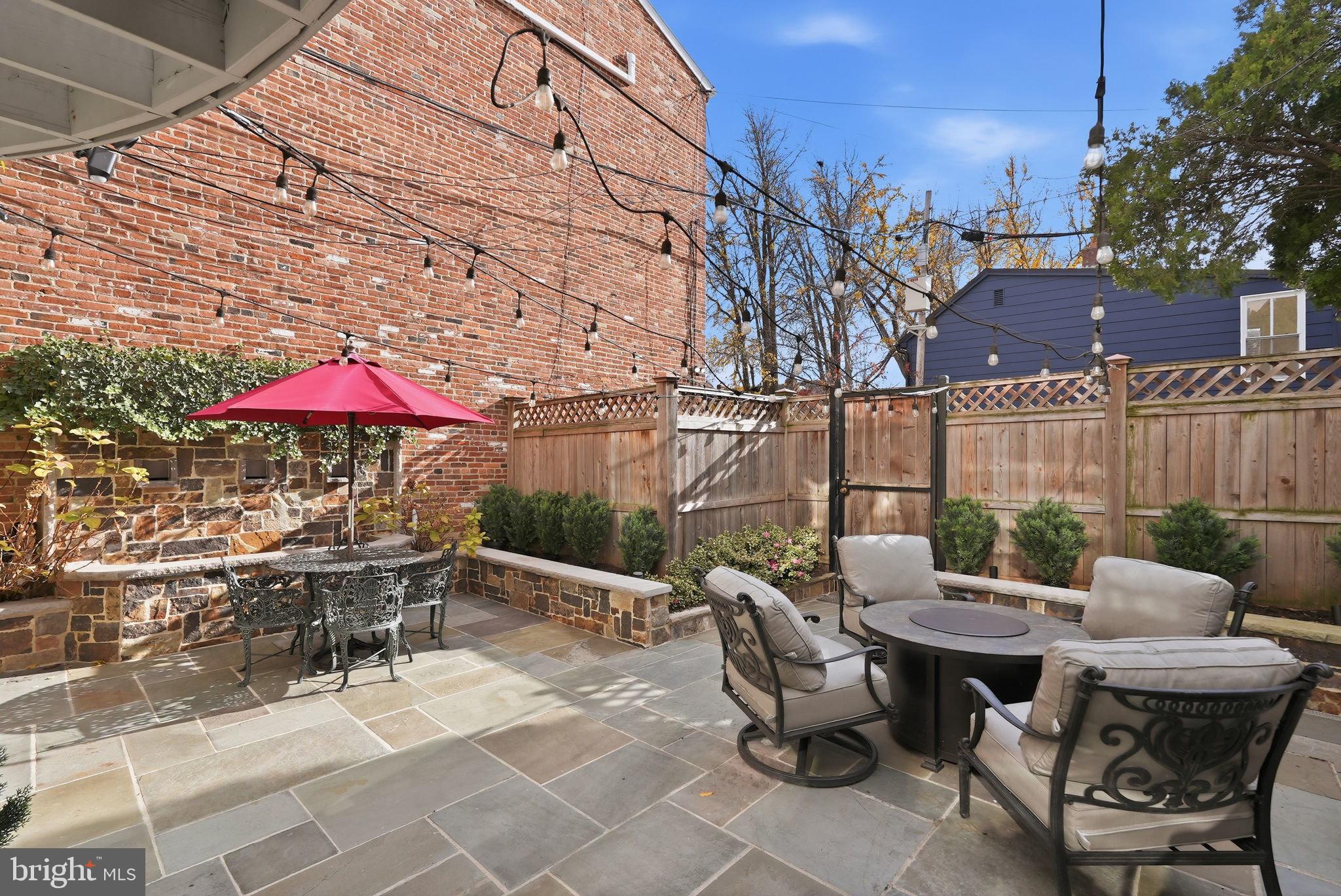 GEORGETOWN - Residential