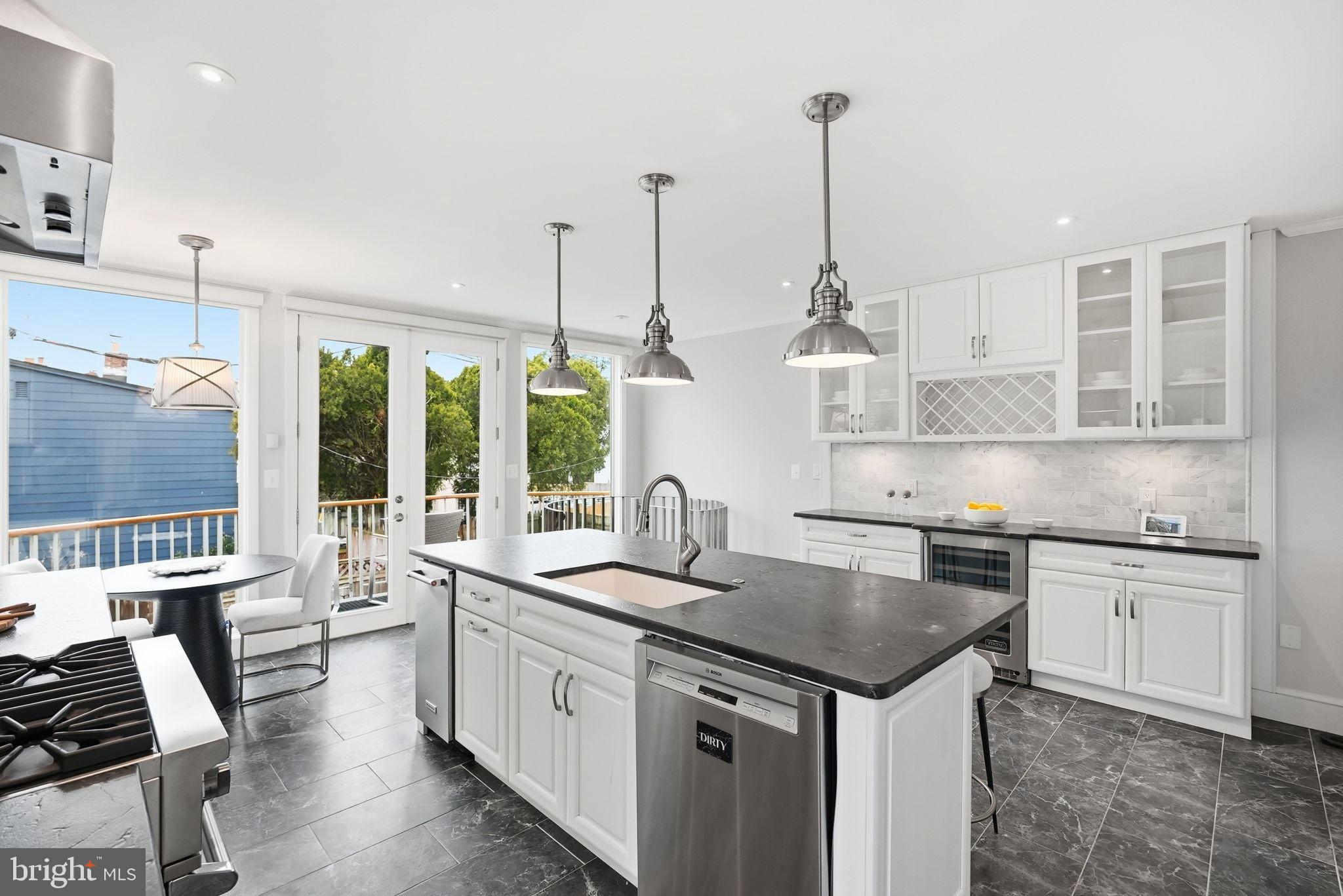 GEORGETOWN - Residential