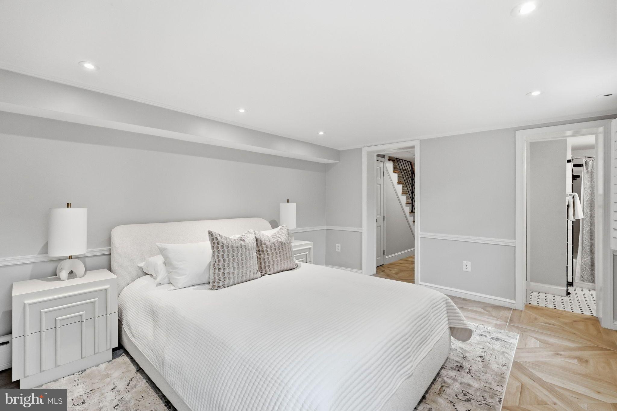 GEORGETOWN - Residential