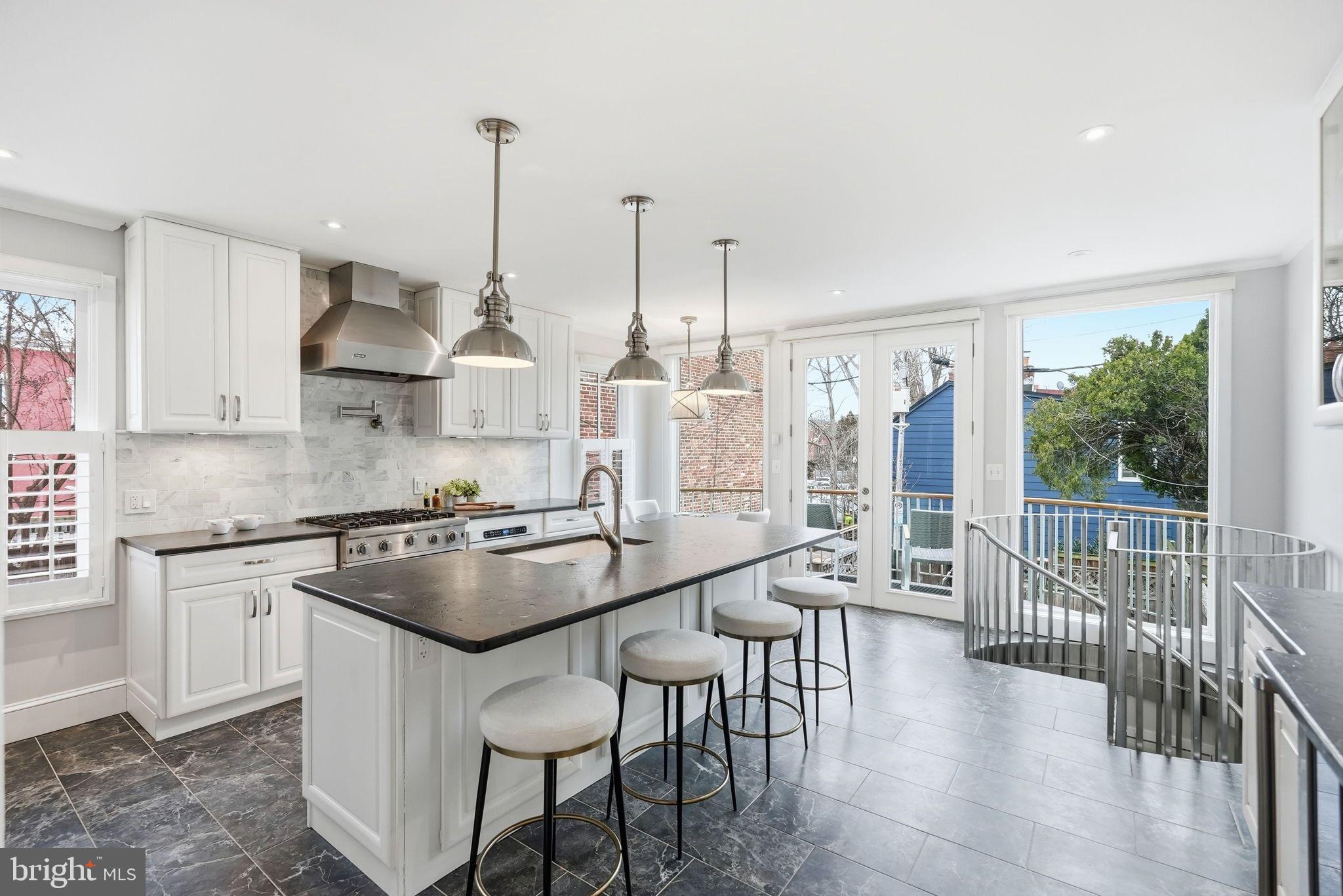 GEORGETOWN - Residential