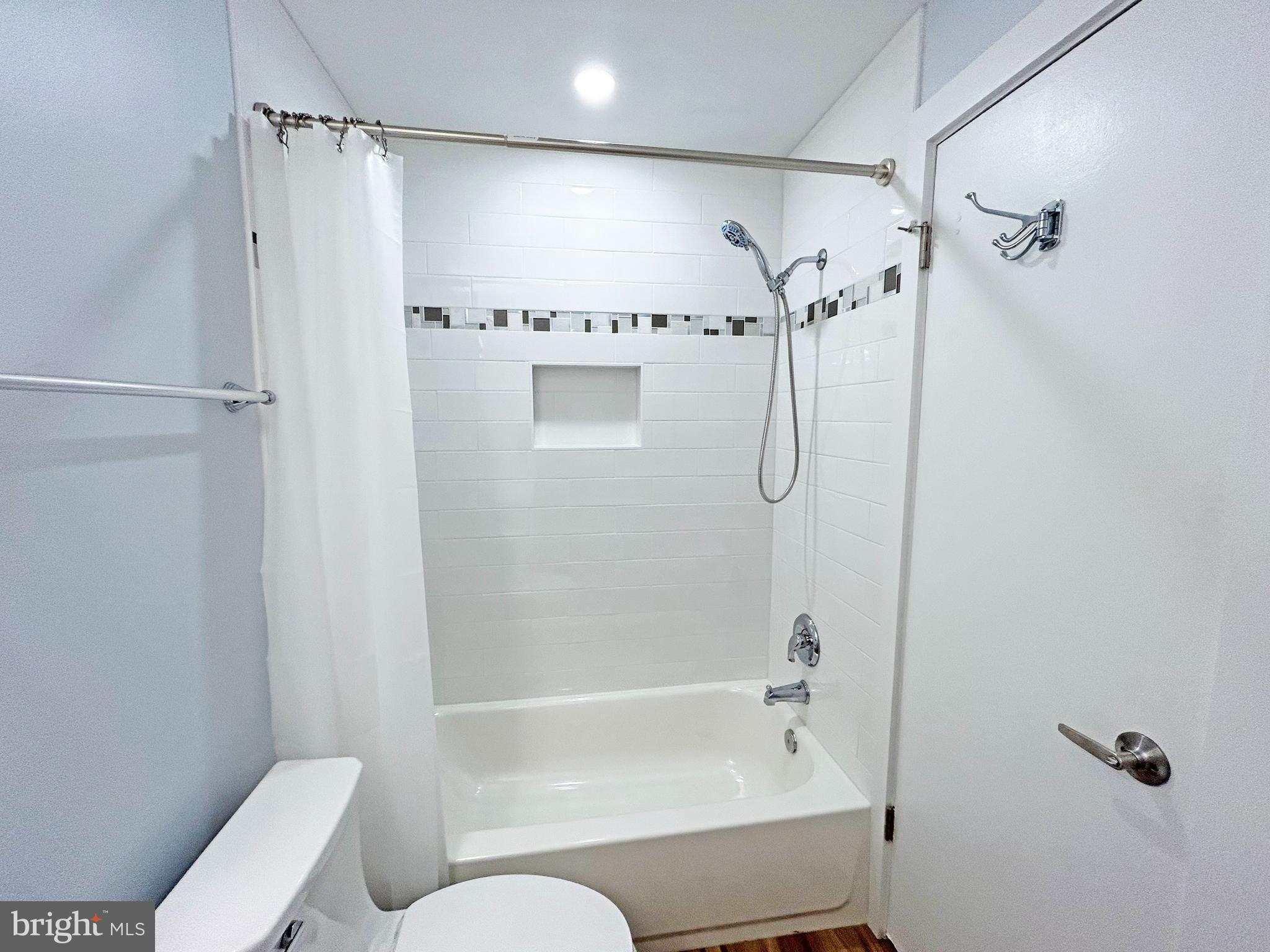 PARK TERRACE - Residential Lease