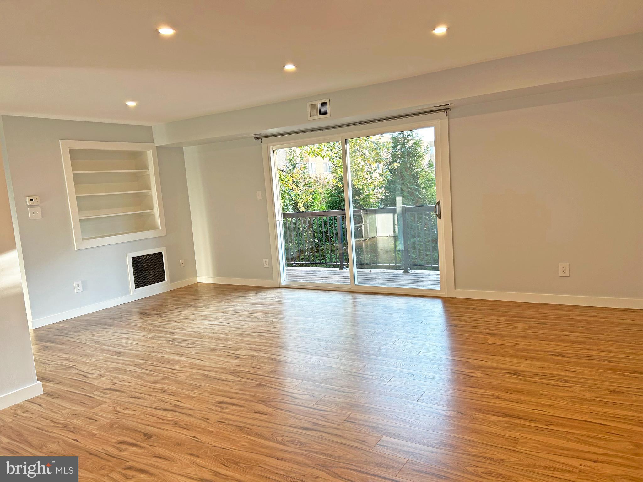 PARK TERRACE - Residential Lease