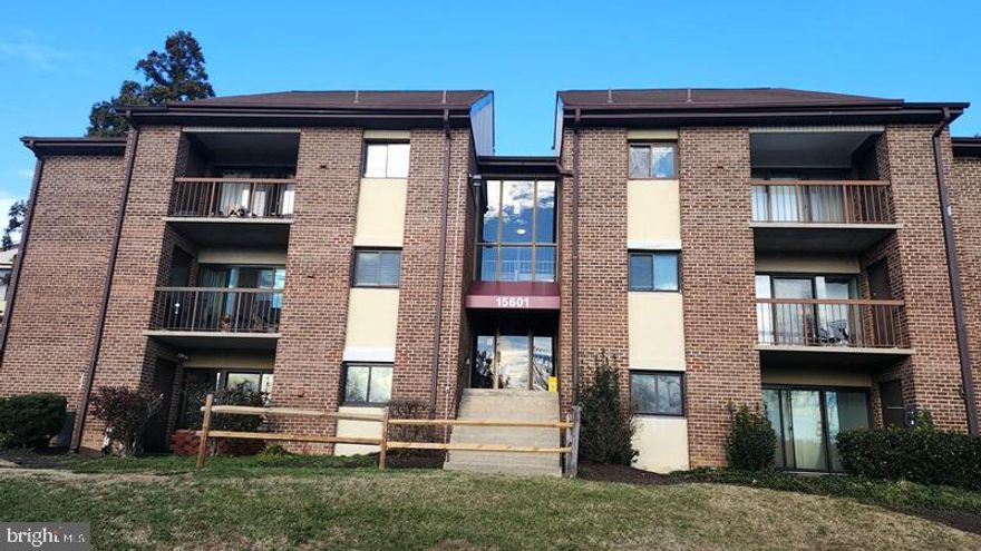 Large top level 1 bedroom, 1 bathroom condo with hardwood floors,  kitchen with stainless steel appliances, washer & dryer,  carpet in Master bedroom, large walk-in master closet with built-in shelves, updated bathroom, newer HVAC system, and electric box, and plenty of closet space (additional storage in the basement of the building) This unit is minutes from I-95 & 495. Easy commute to Baltimore & Washington, DC