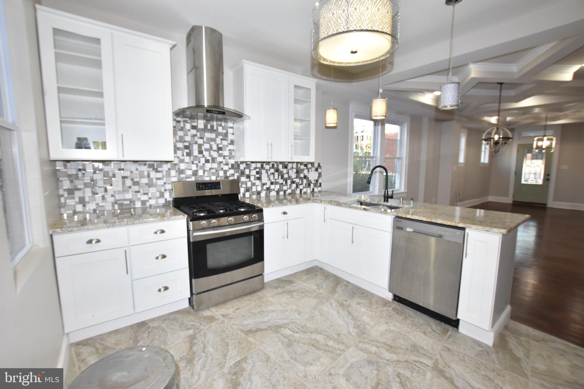 VIOLETVILLE - Residential Lease