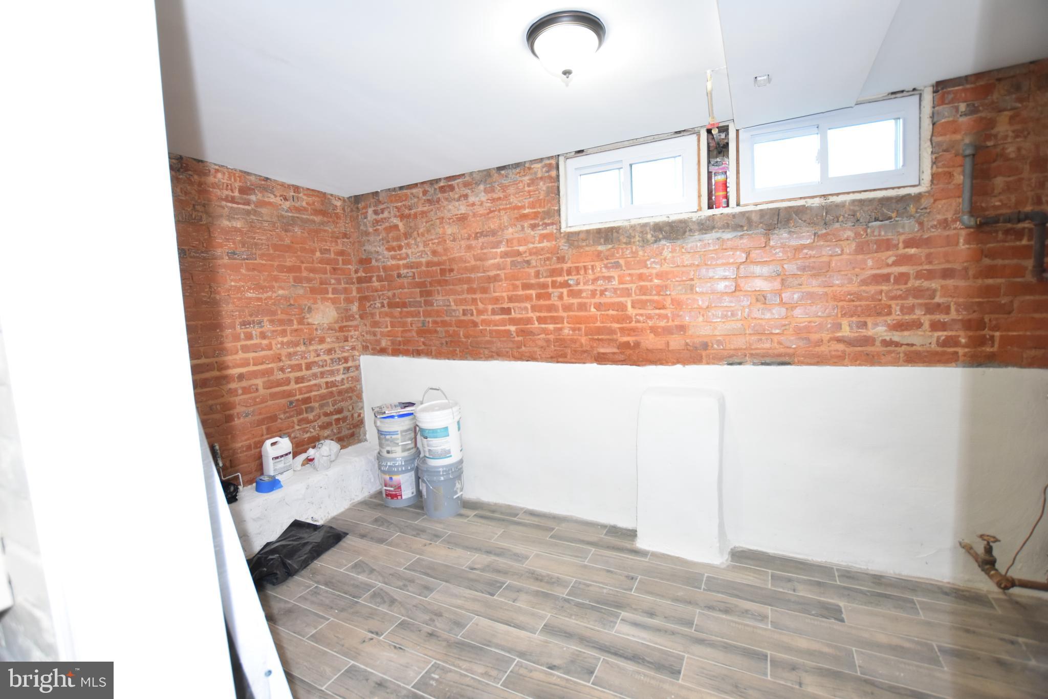 VIOLETVILLE - Residential Lease