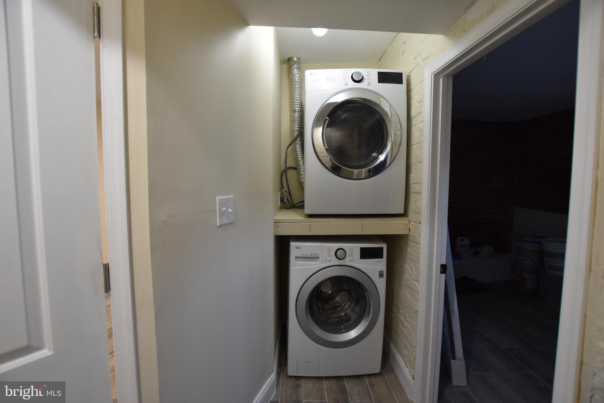 VIOLETVILLE - Residential Lease