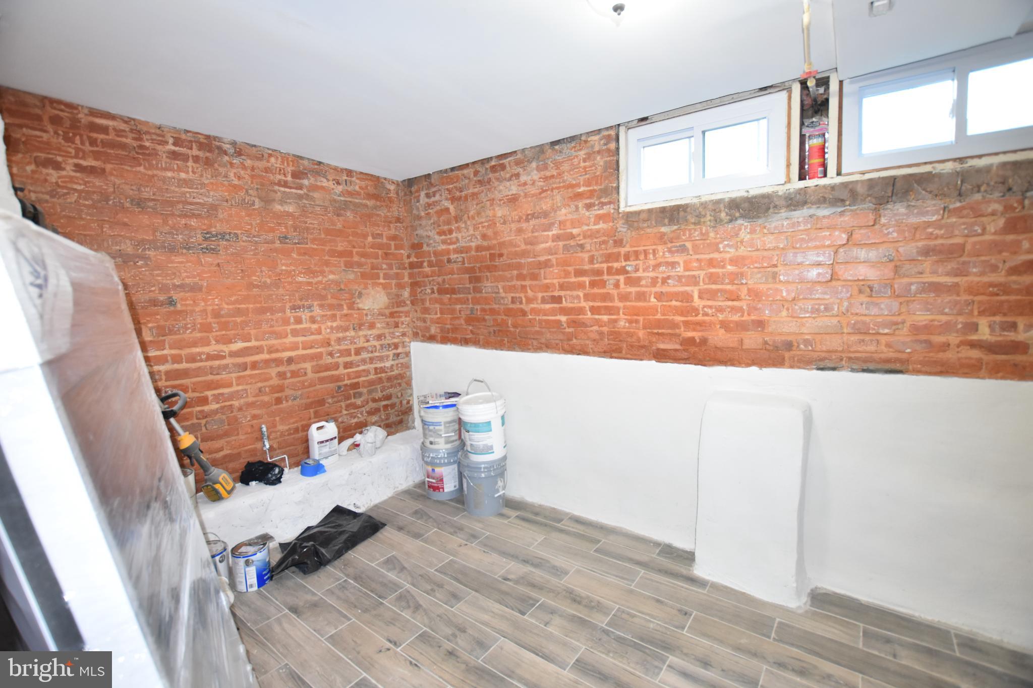 VIOLETVILLE - Residential Lease