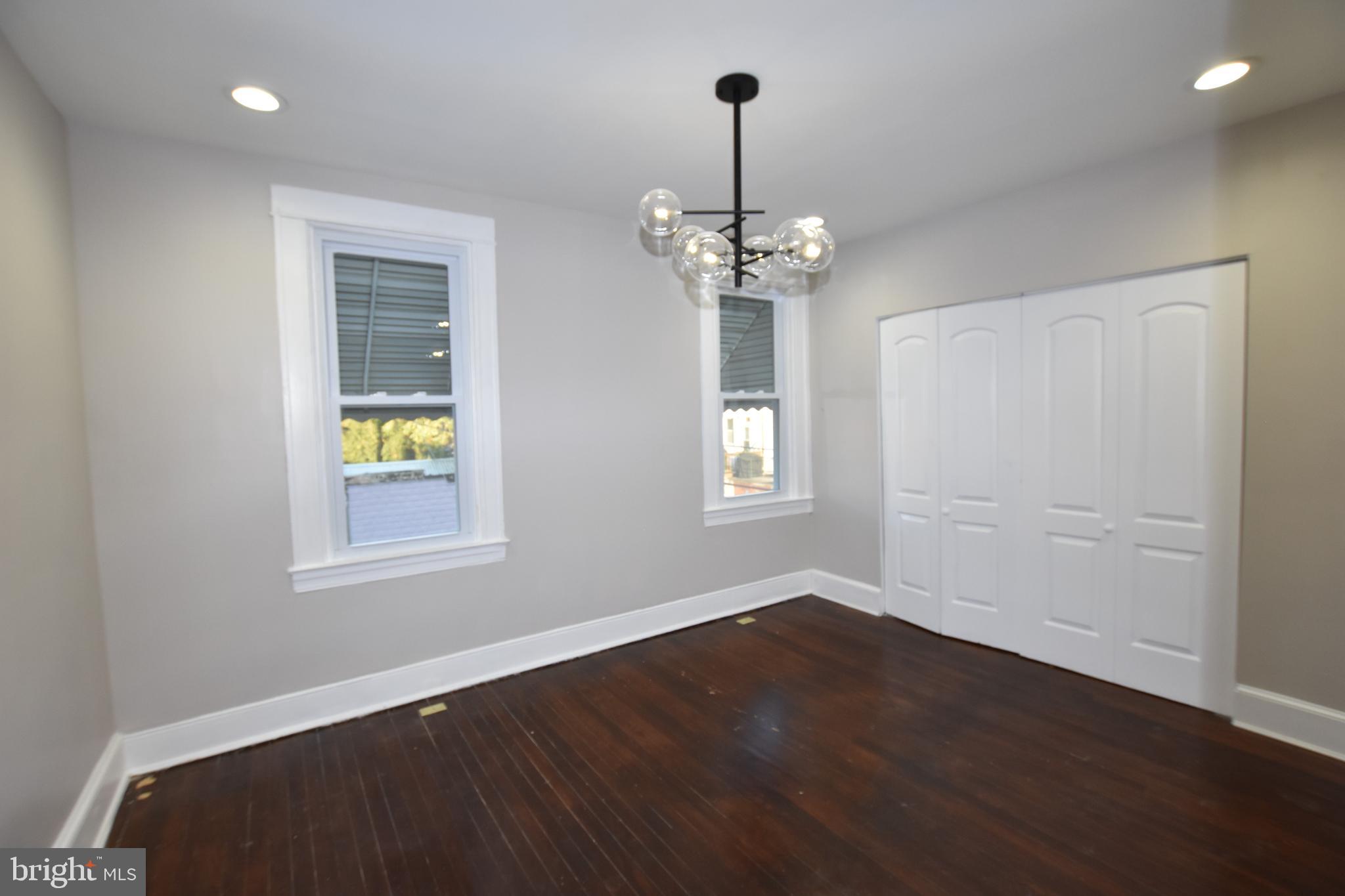 VIOLETVILLE - Residential Lease