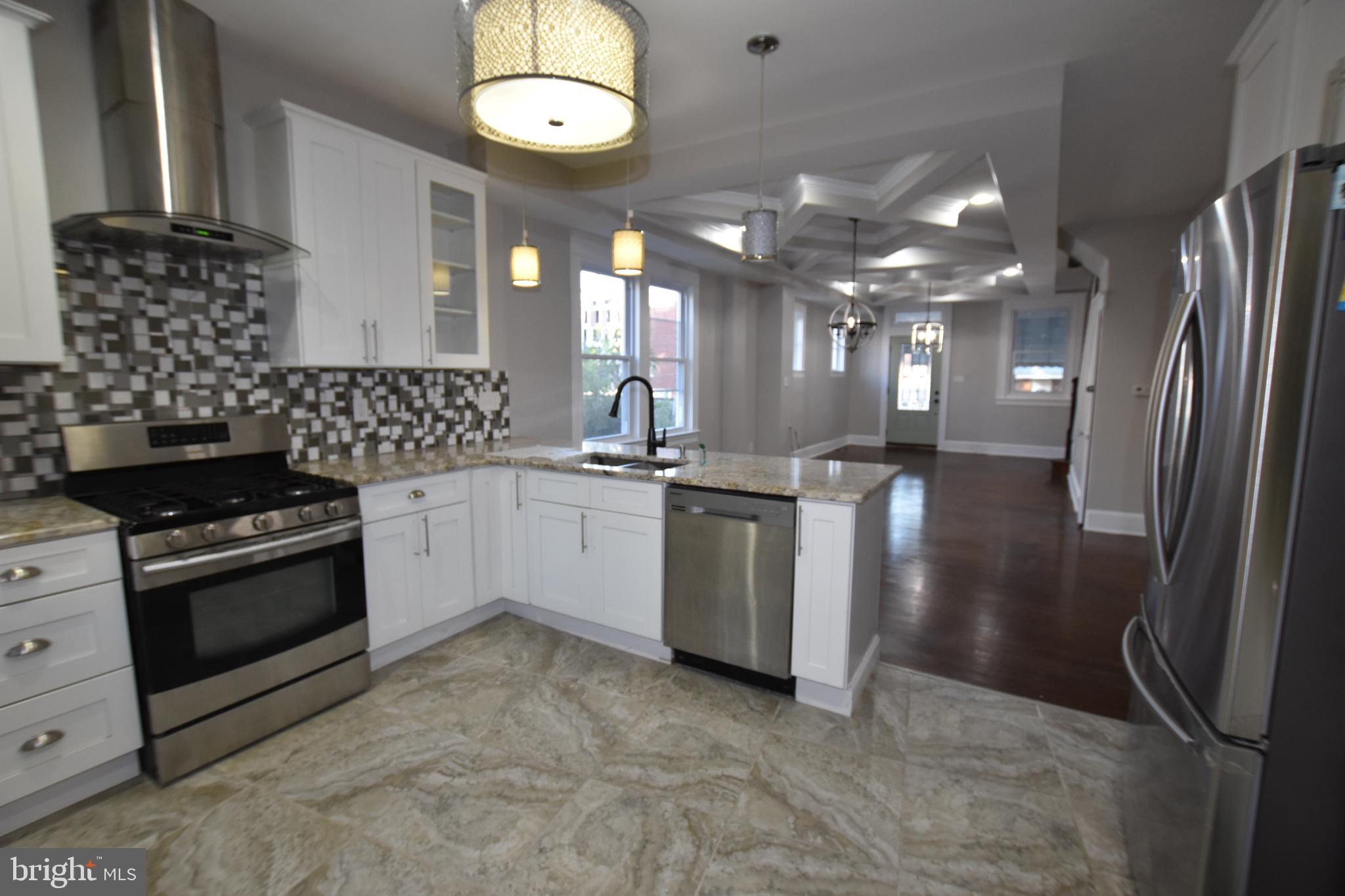 VIOLETVILLE - Residential Lease