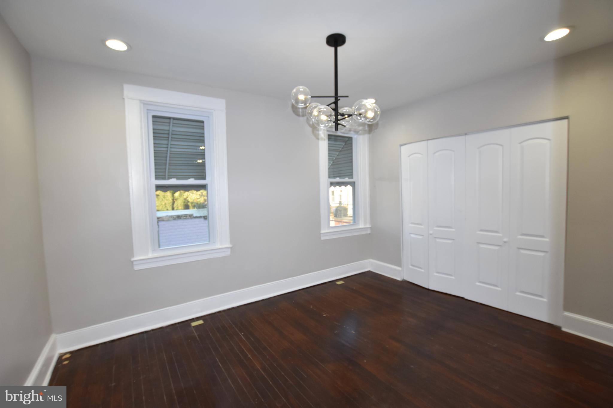 VIOLETVILLE - Residential Lease