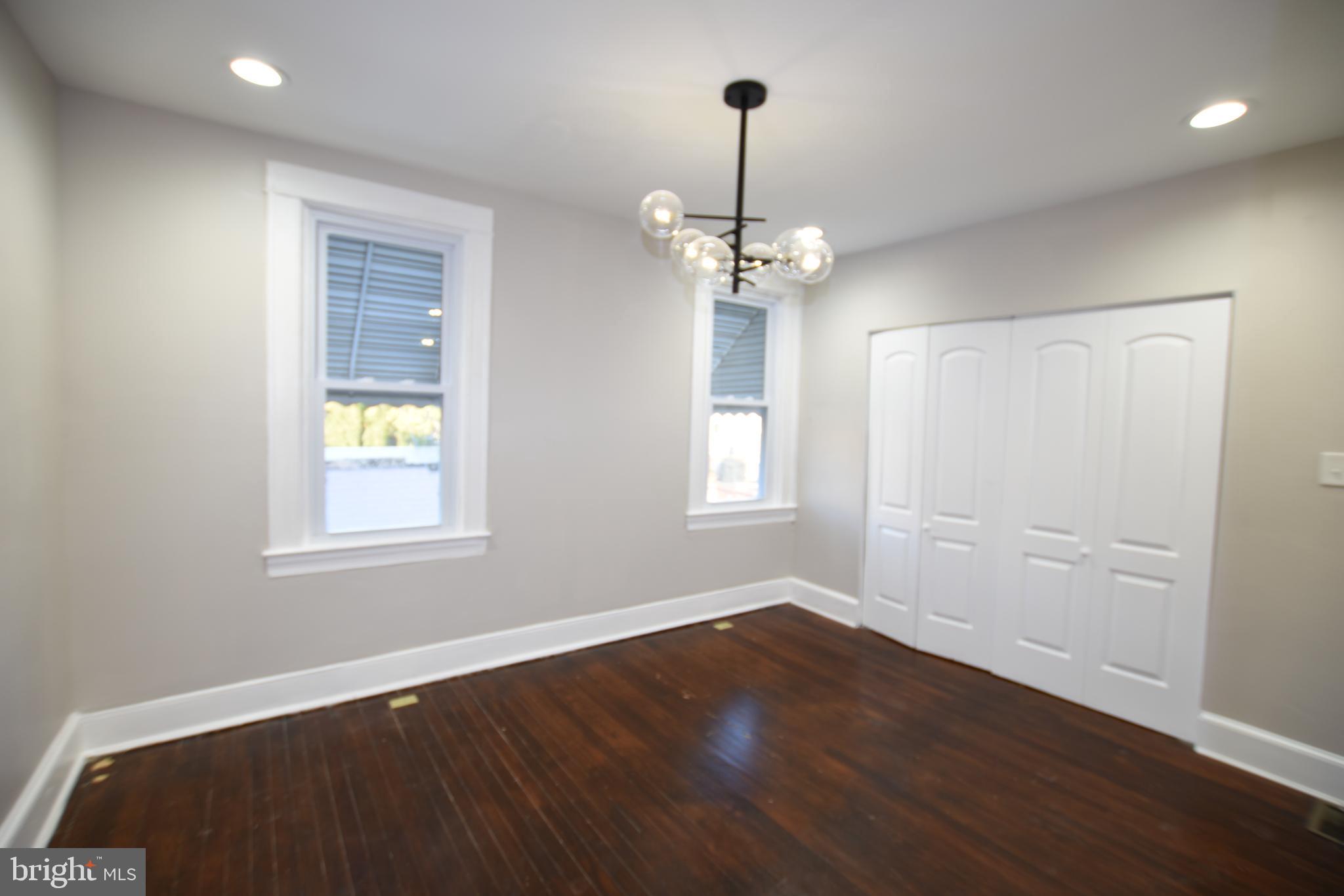 VIOLETVILLE - Residential Lease