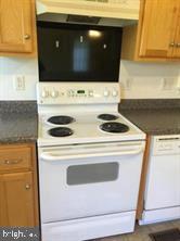 WHITE SANDS - Residential Lease