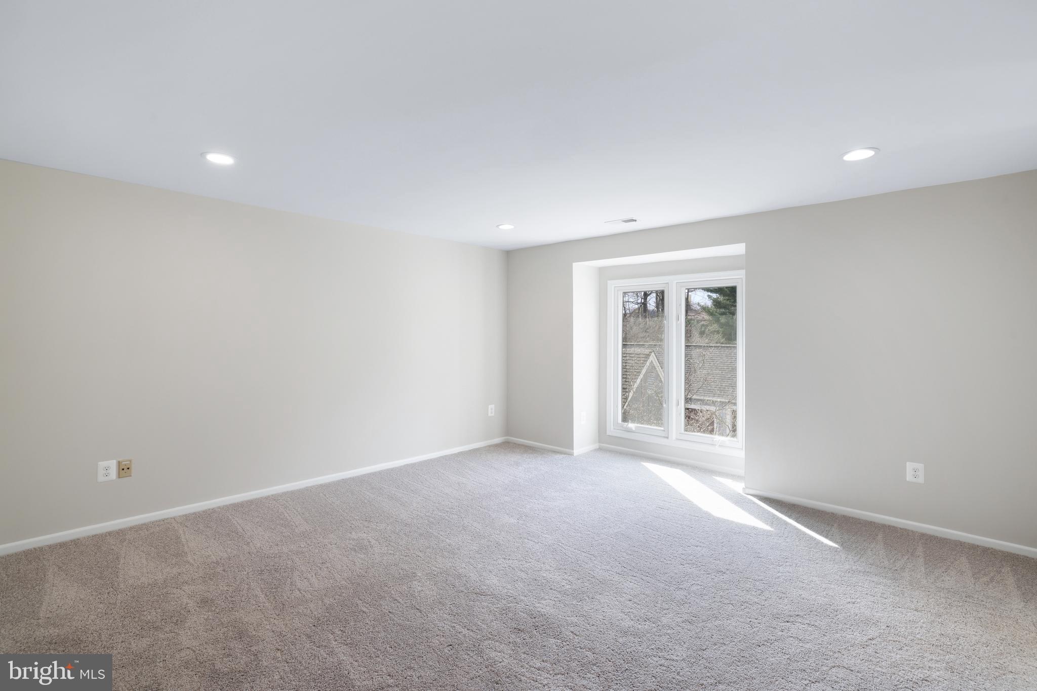 FAIR WOODS - Residential