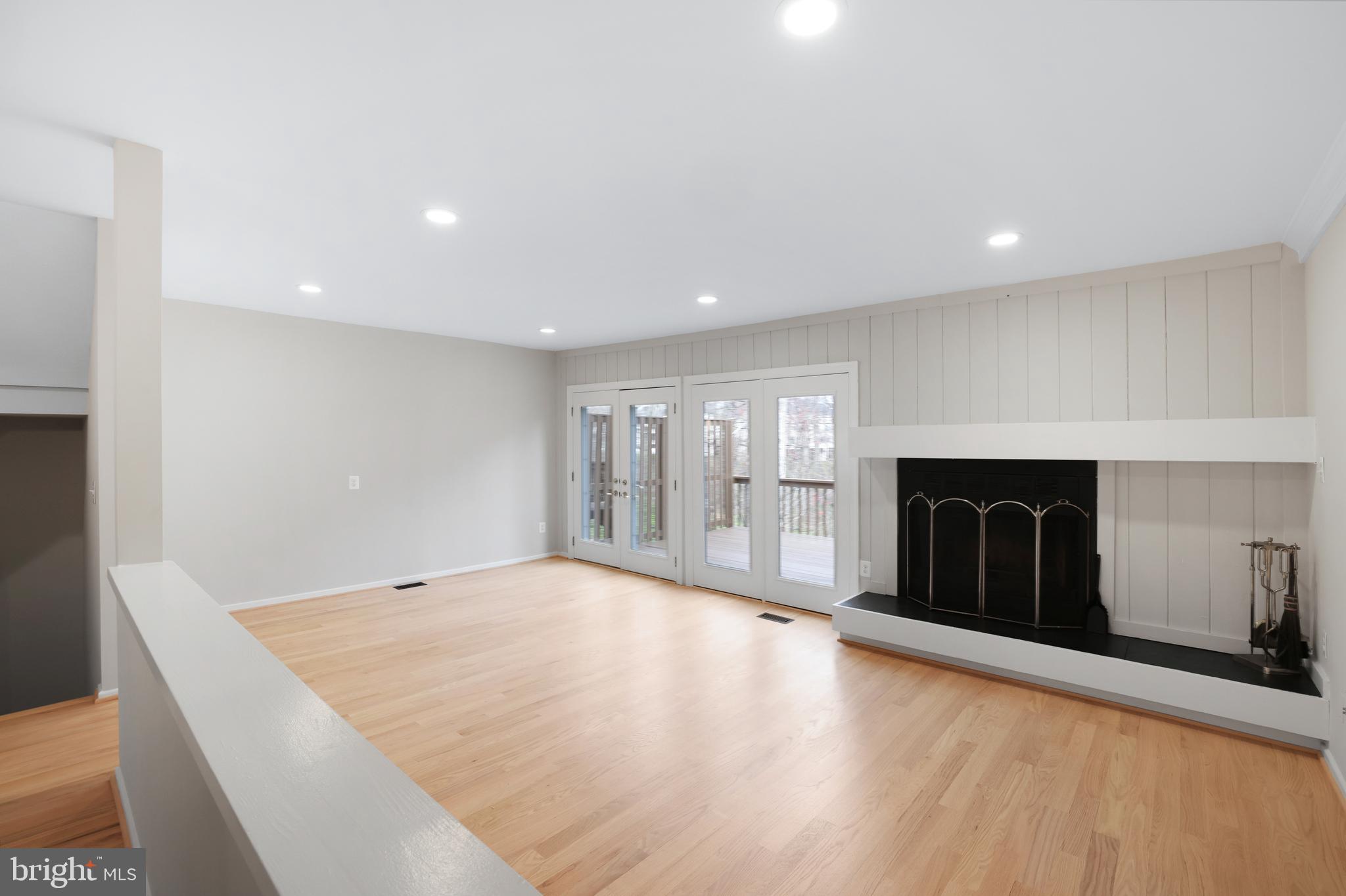 FAIR WOODS - Residential