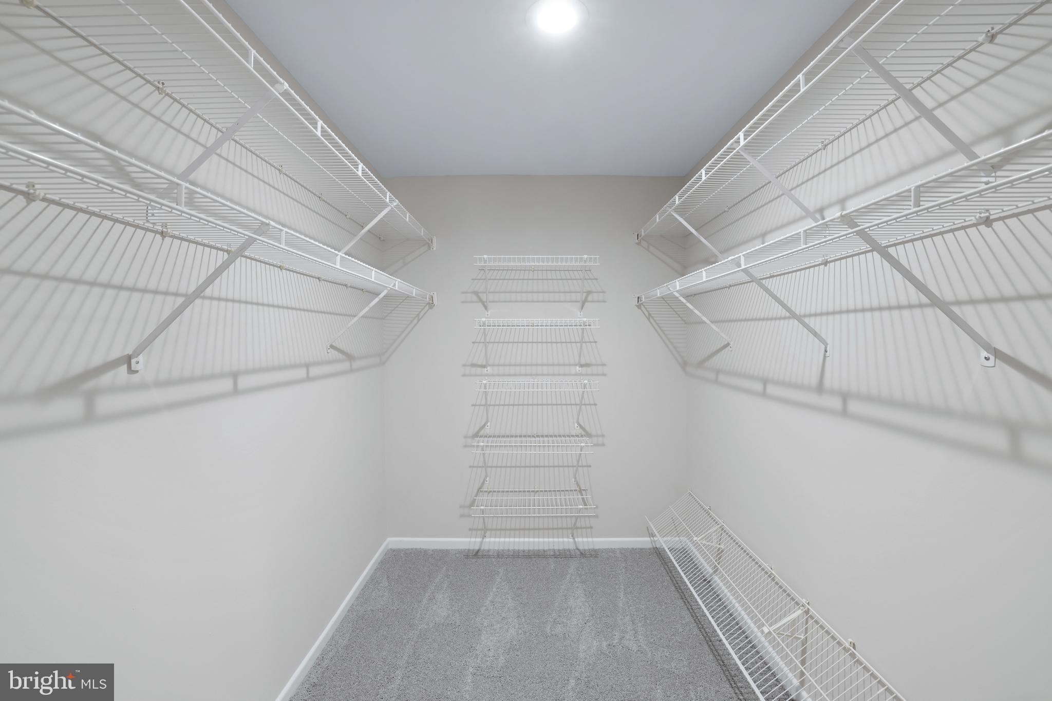 FAIR WOODS - Residential