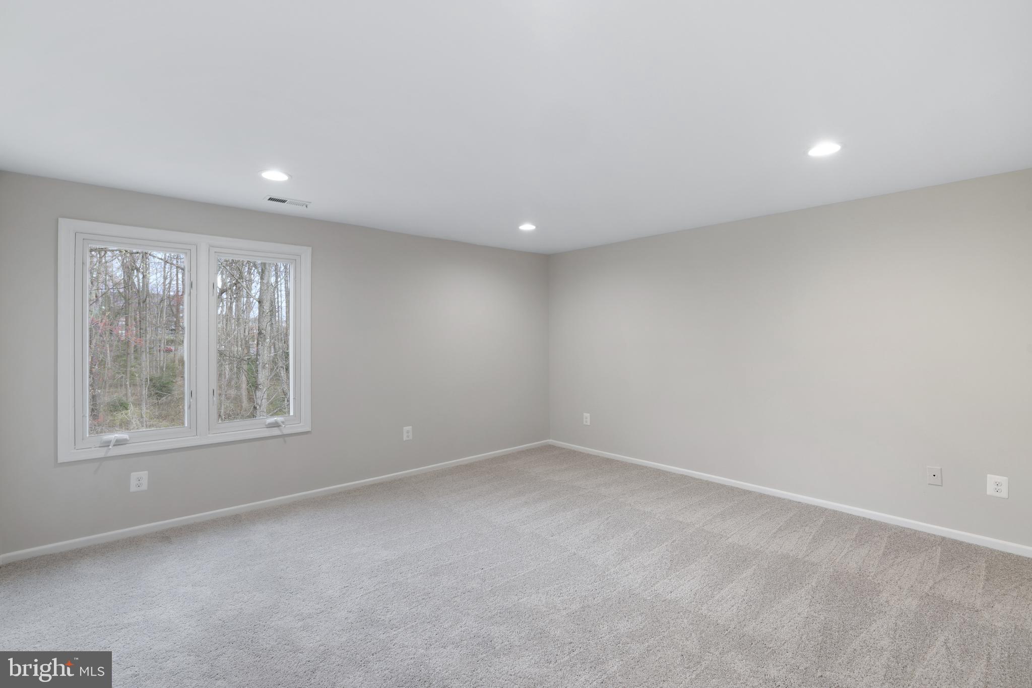 FAIR WOODS - Residential