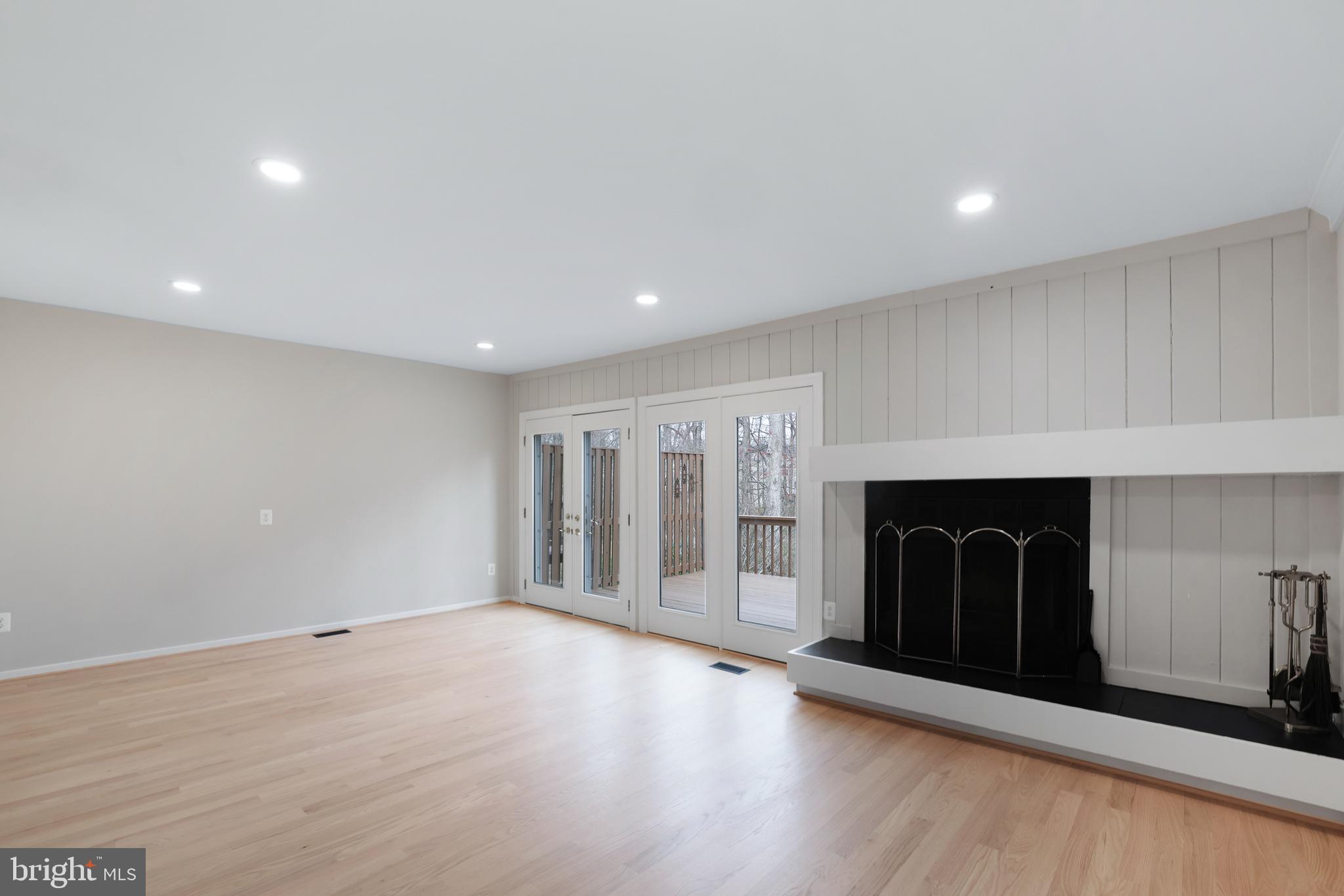 FAIR WOODS - Residential