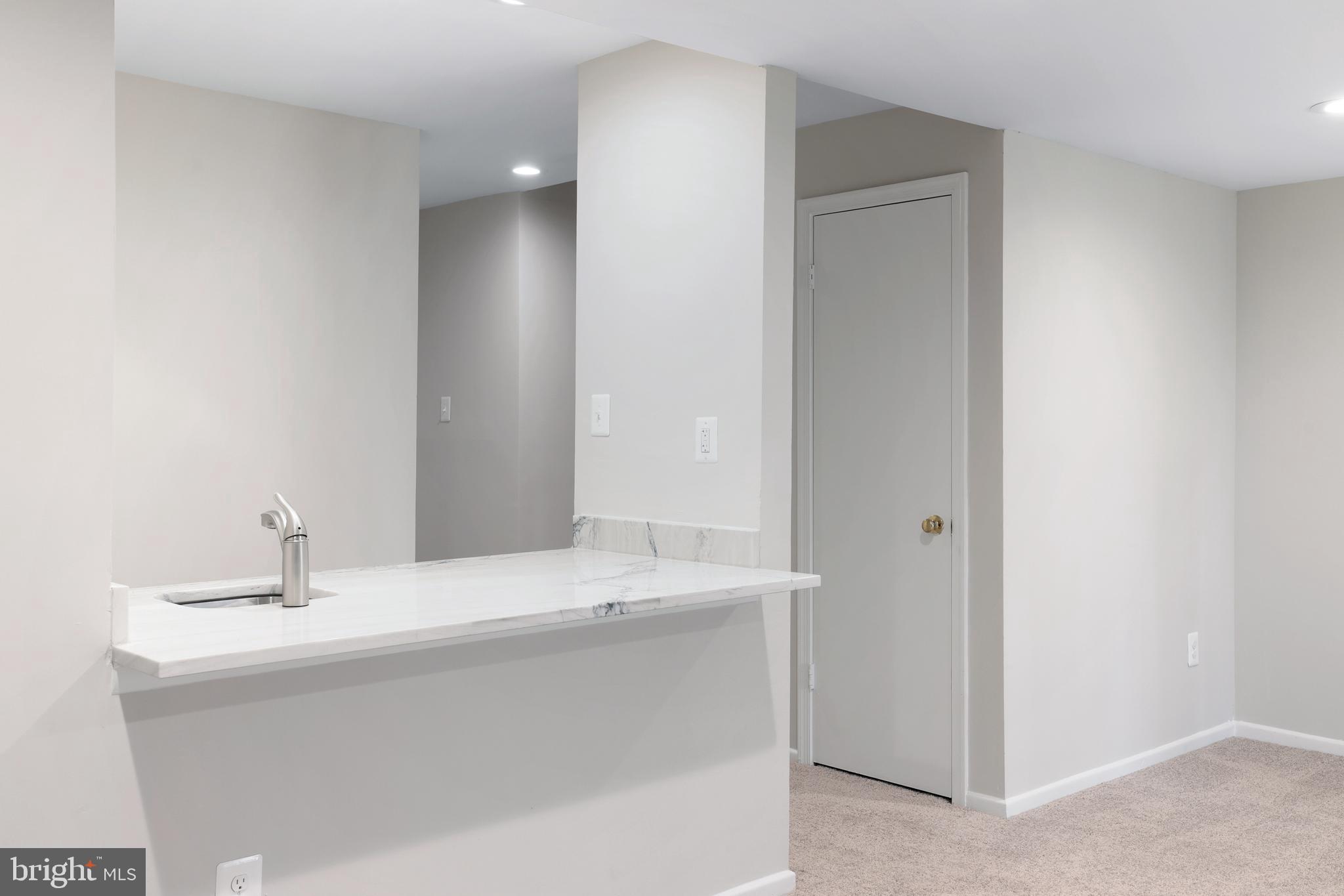 FAIR WOODS - Residential