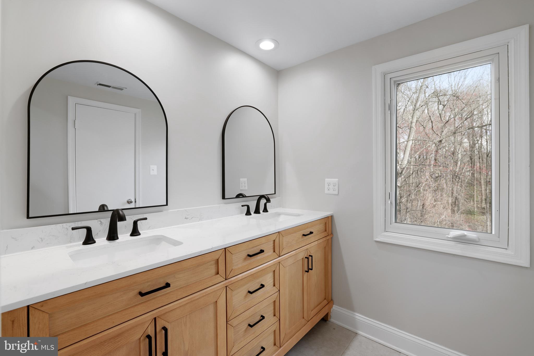 FAIR WOODS - Residential