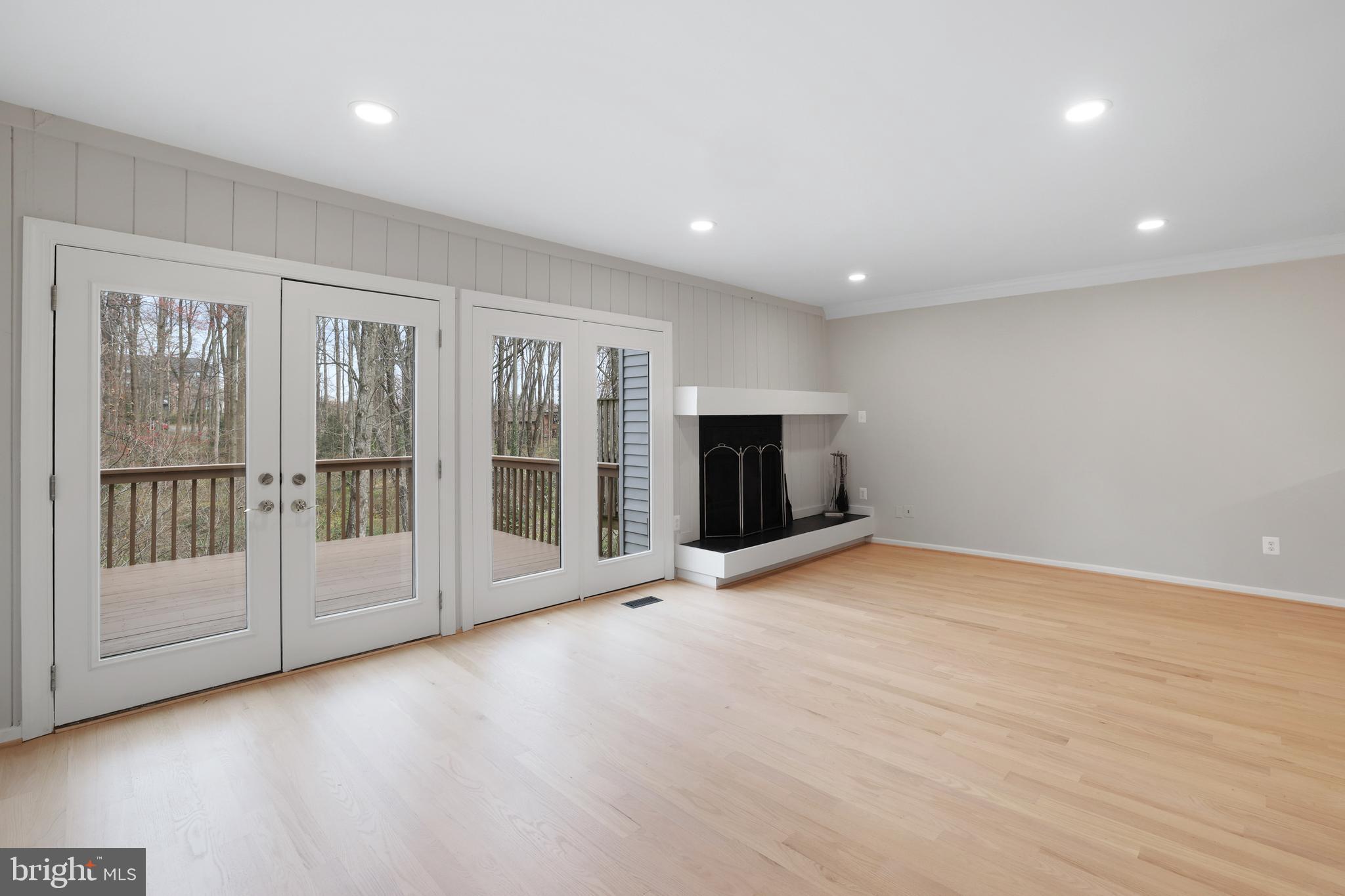 FAIR WOODS - Residential