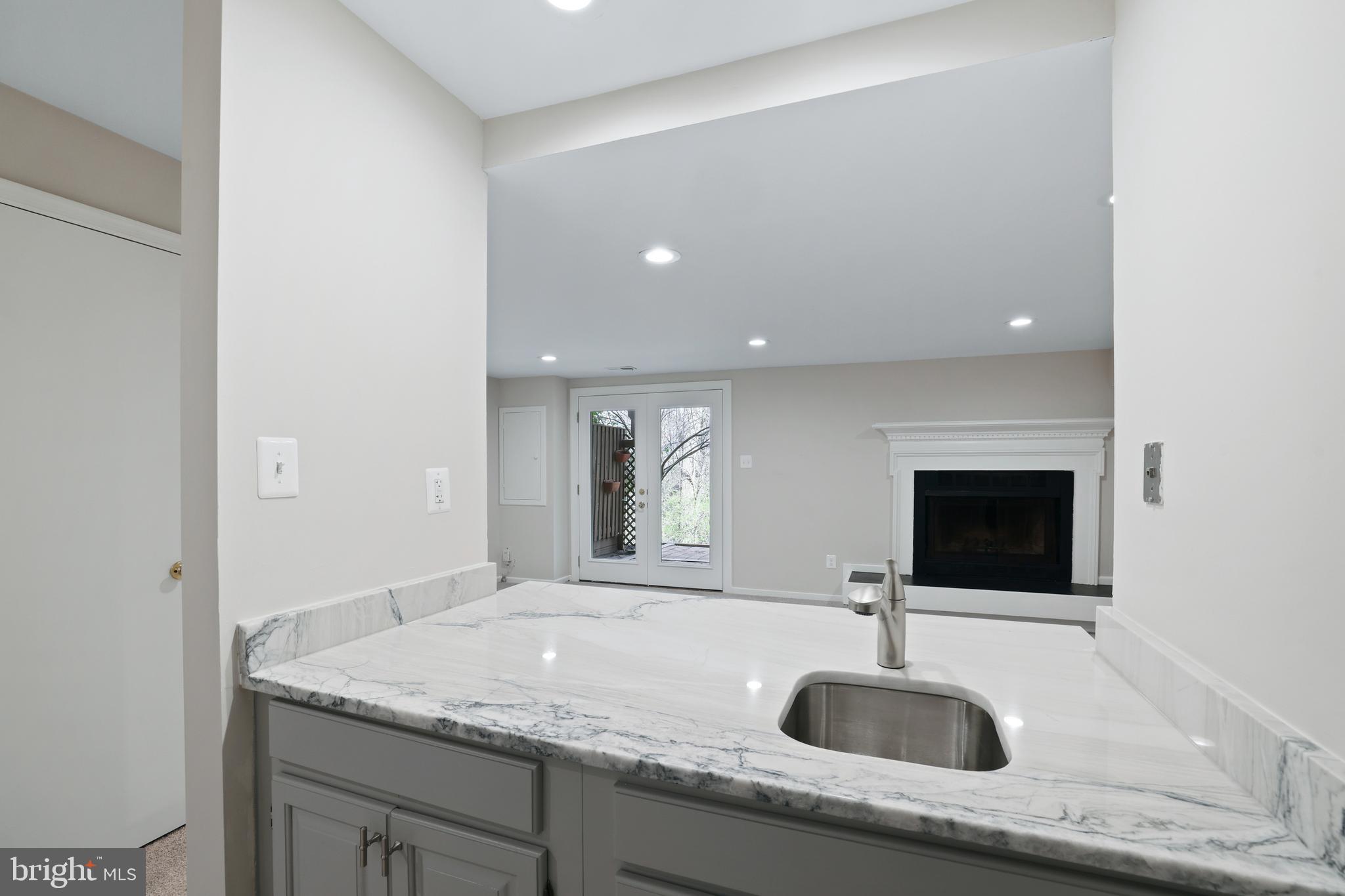 FAIR WOODS - Residential