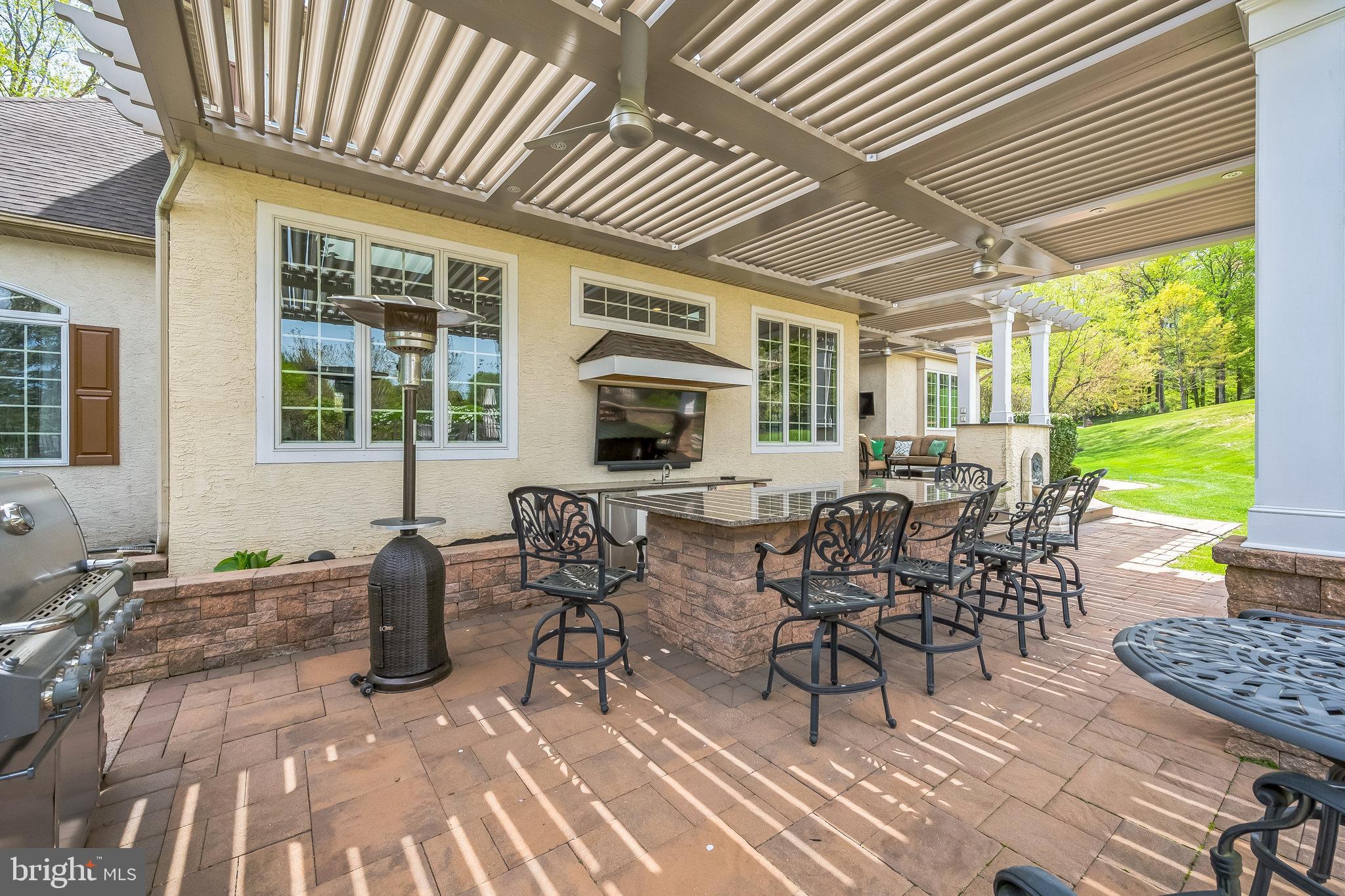 RIVER CROSSING - Residential