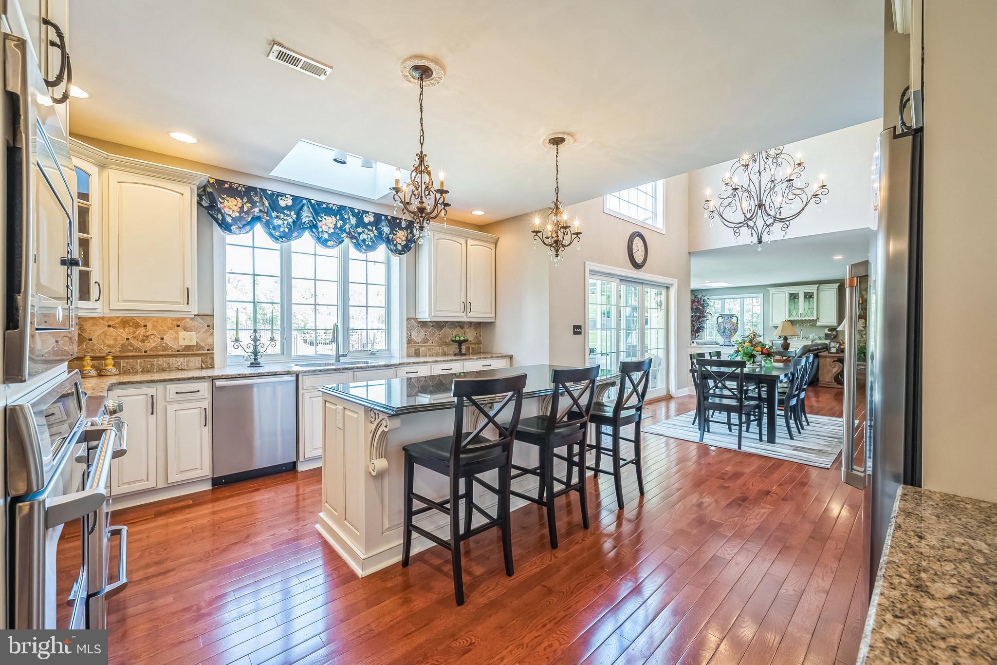 RIVER CROSSING - Residential