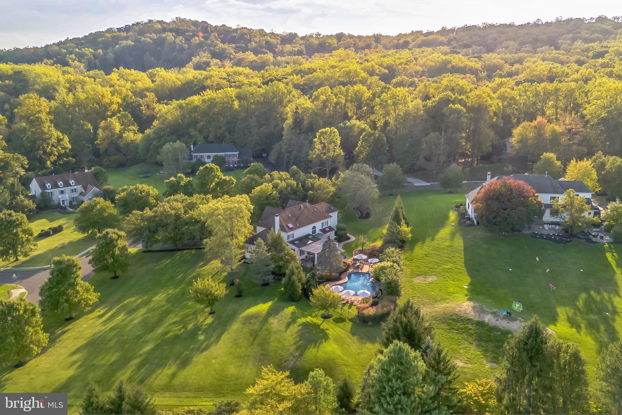 RIVER CROSSING - Residential