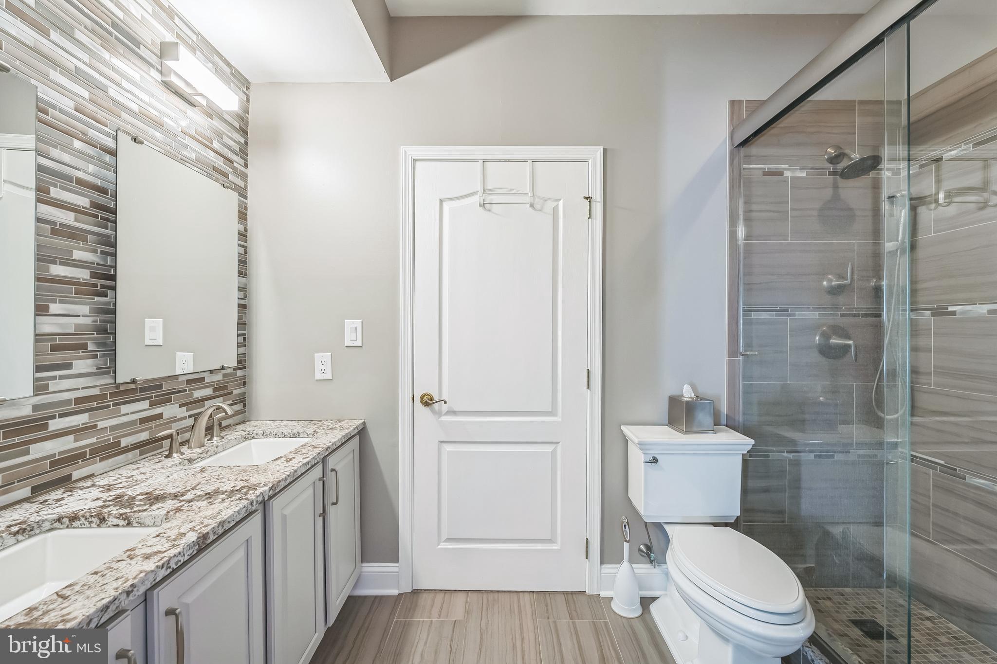 RIVER CROSSING - Residential