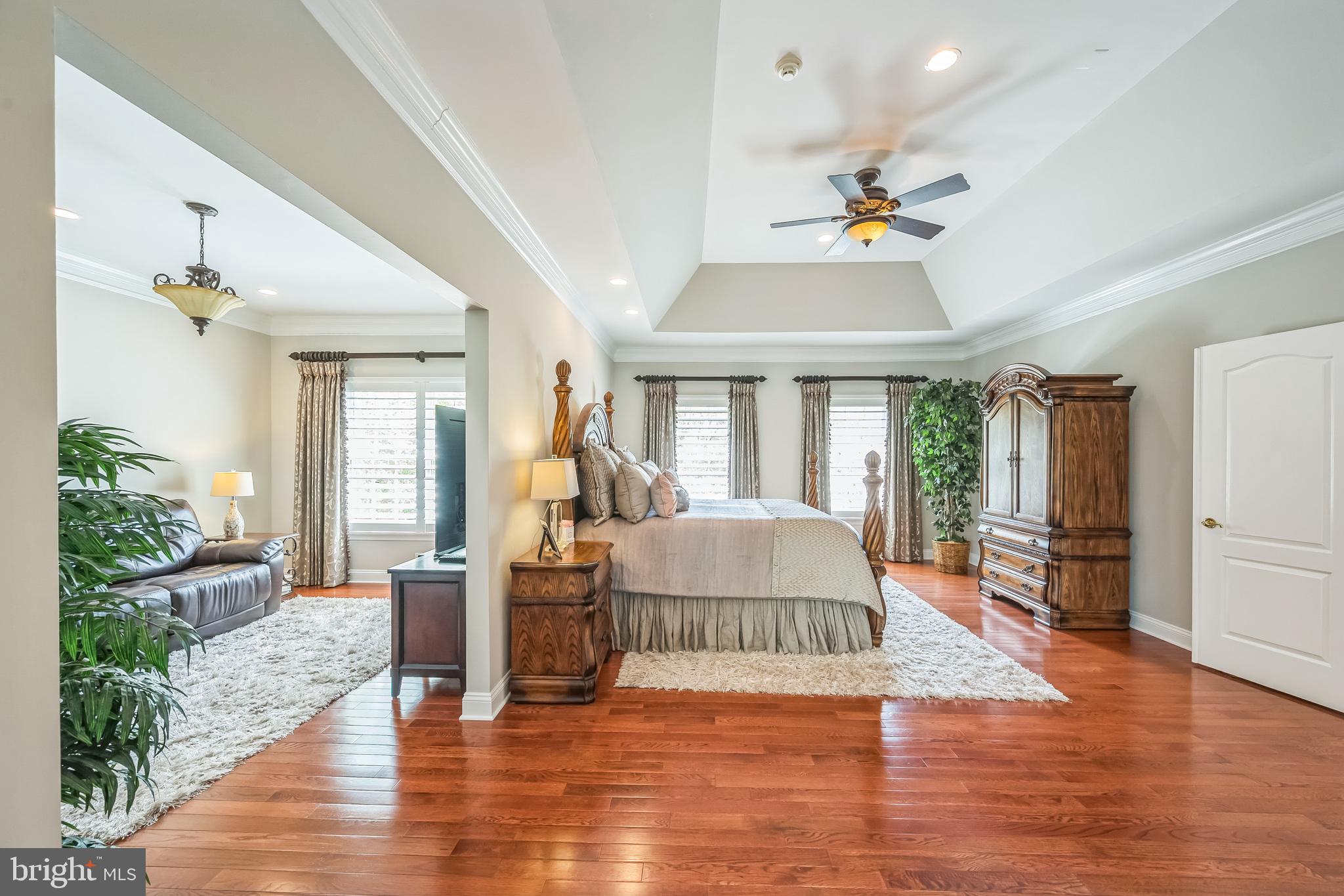 RIVER CROSSING - Residential