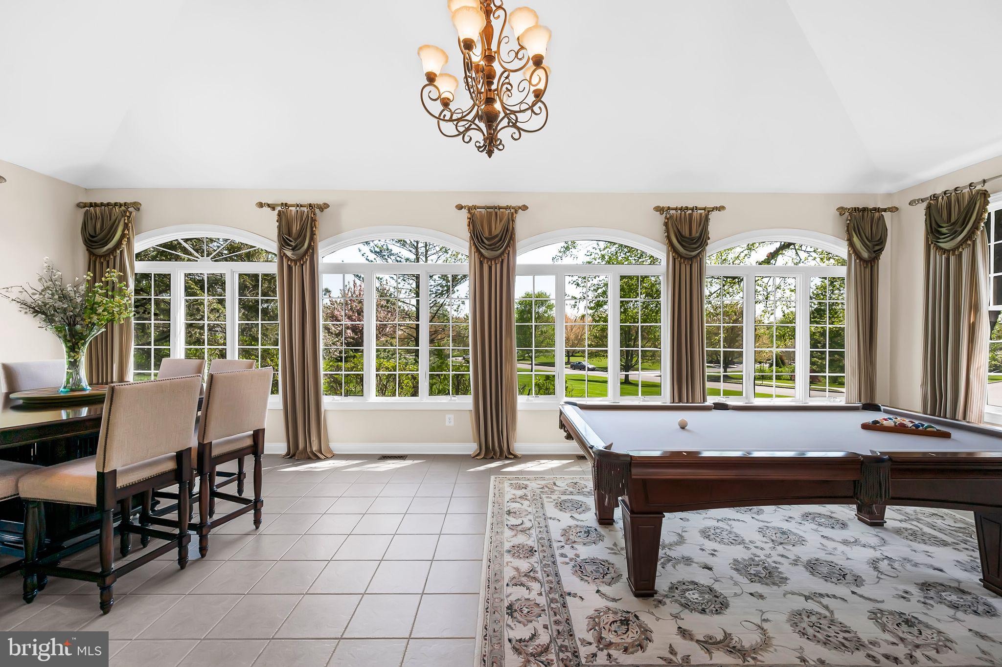 RIVER CROSSING - Residential