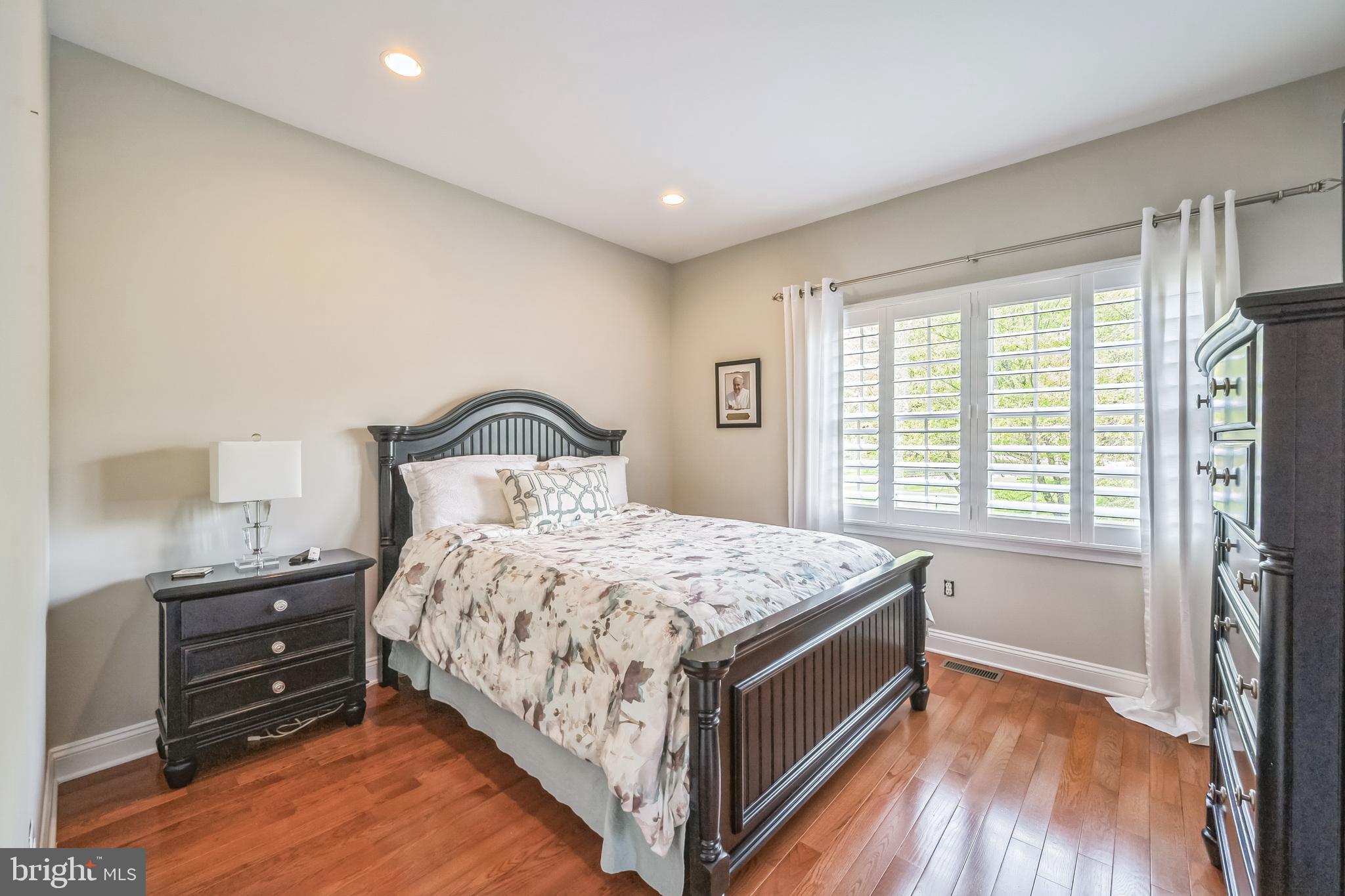 RIVER CROSSING - Residential