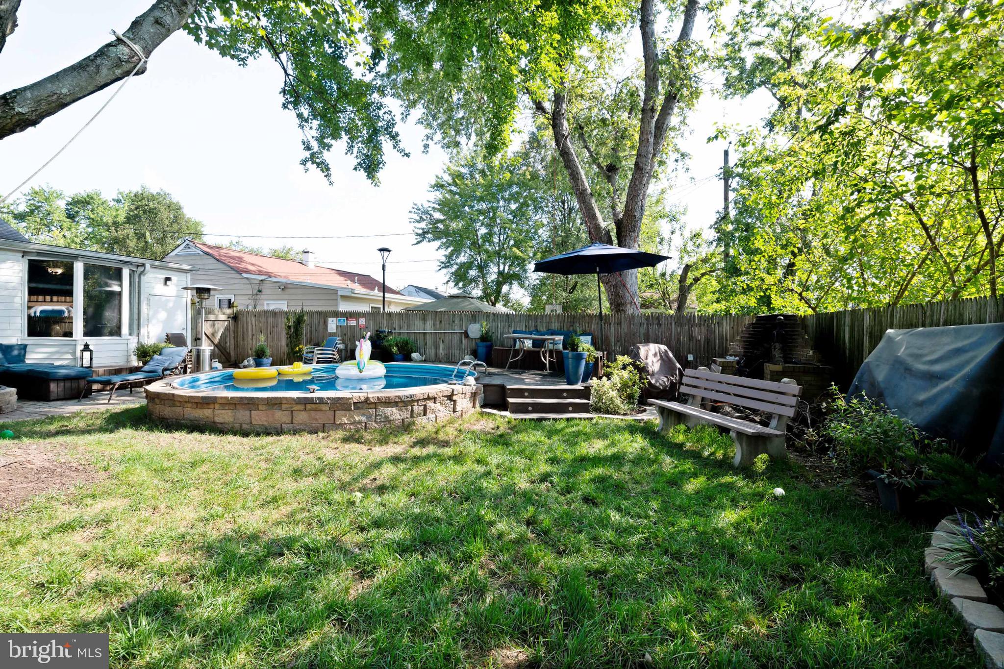 FAIRLAWN - Residential