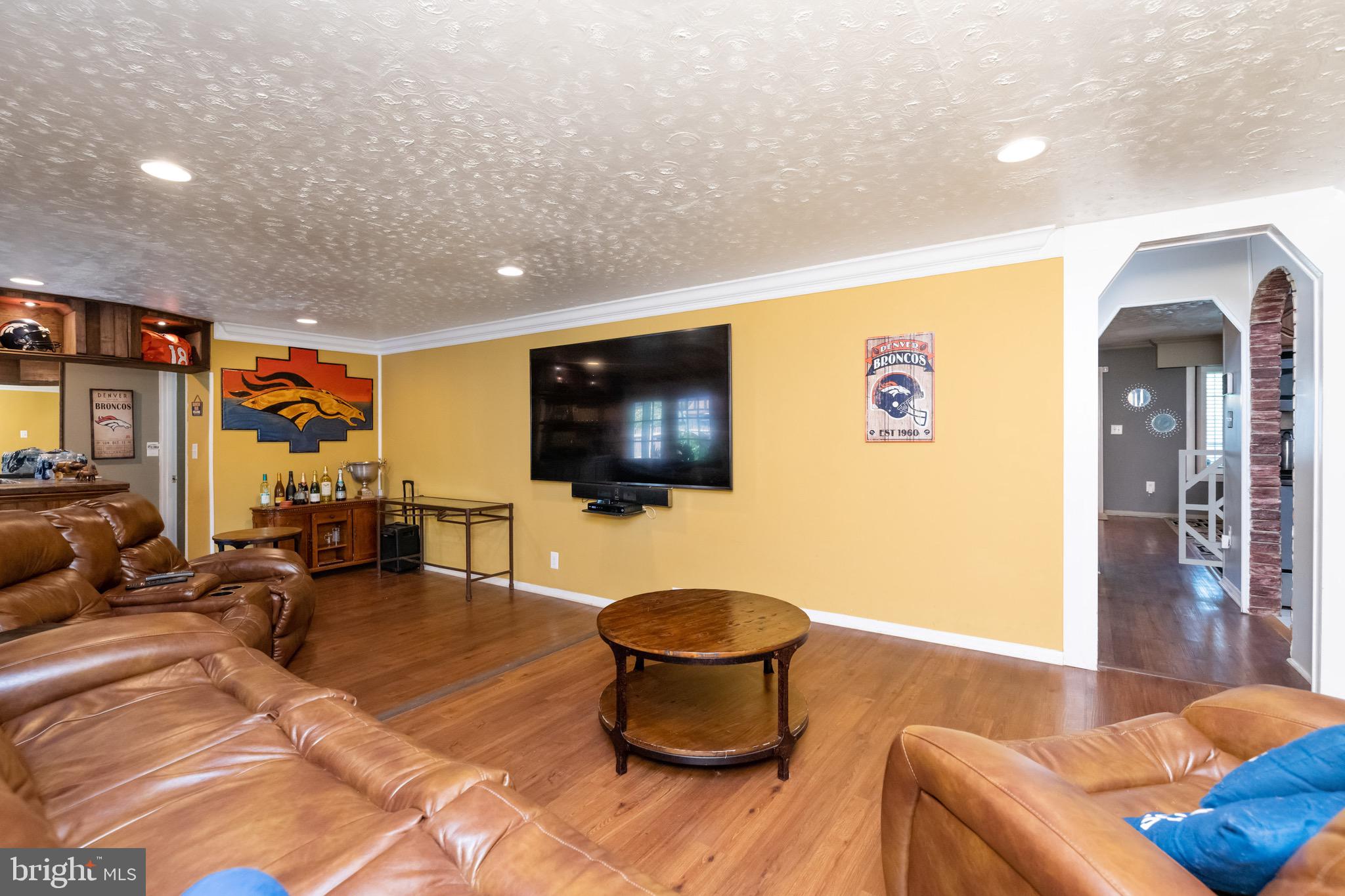 FAIRLAWN - Residential