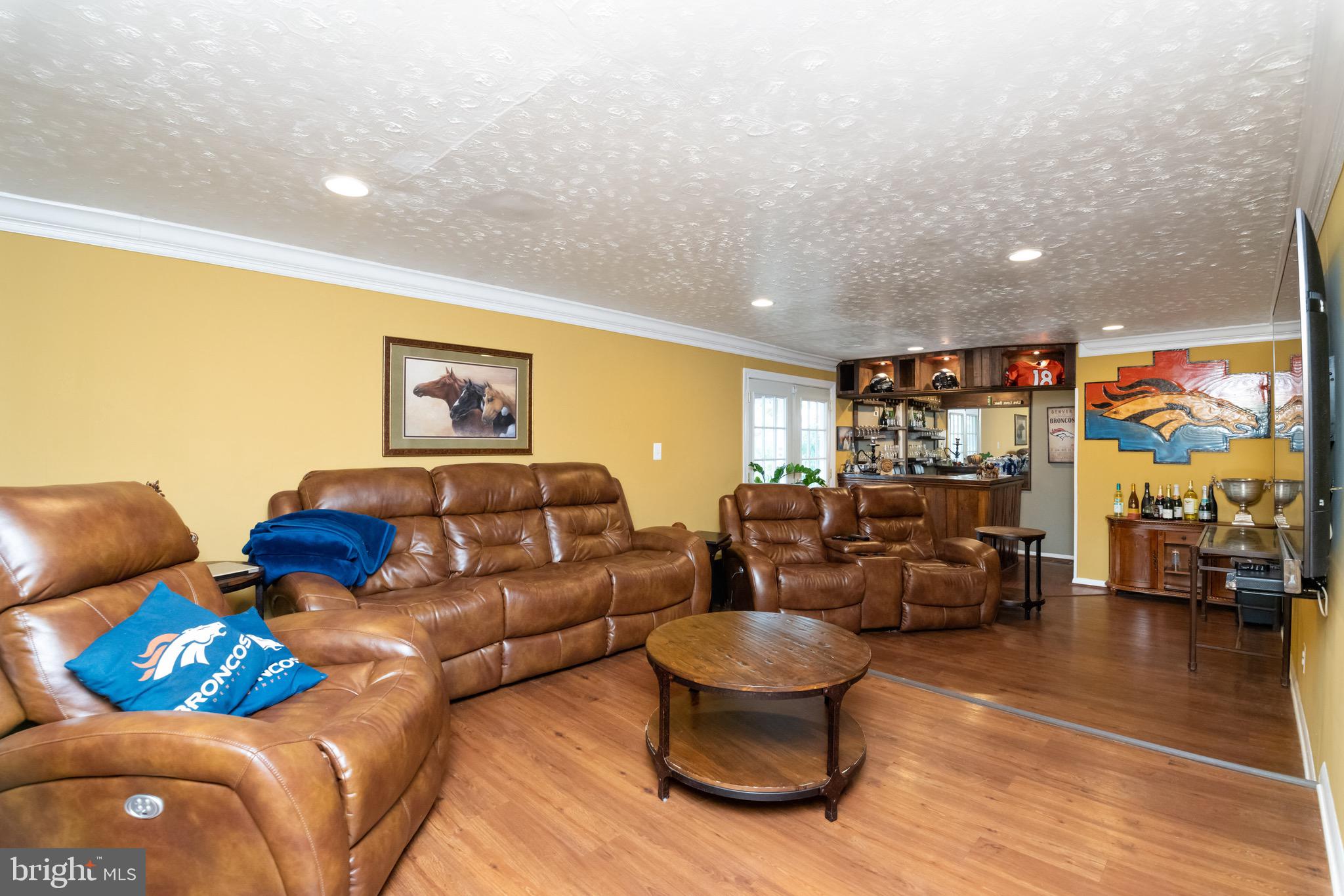 FAIRLAWN - Residential