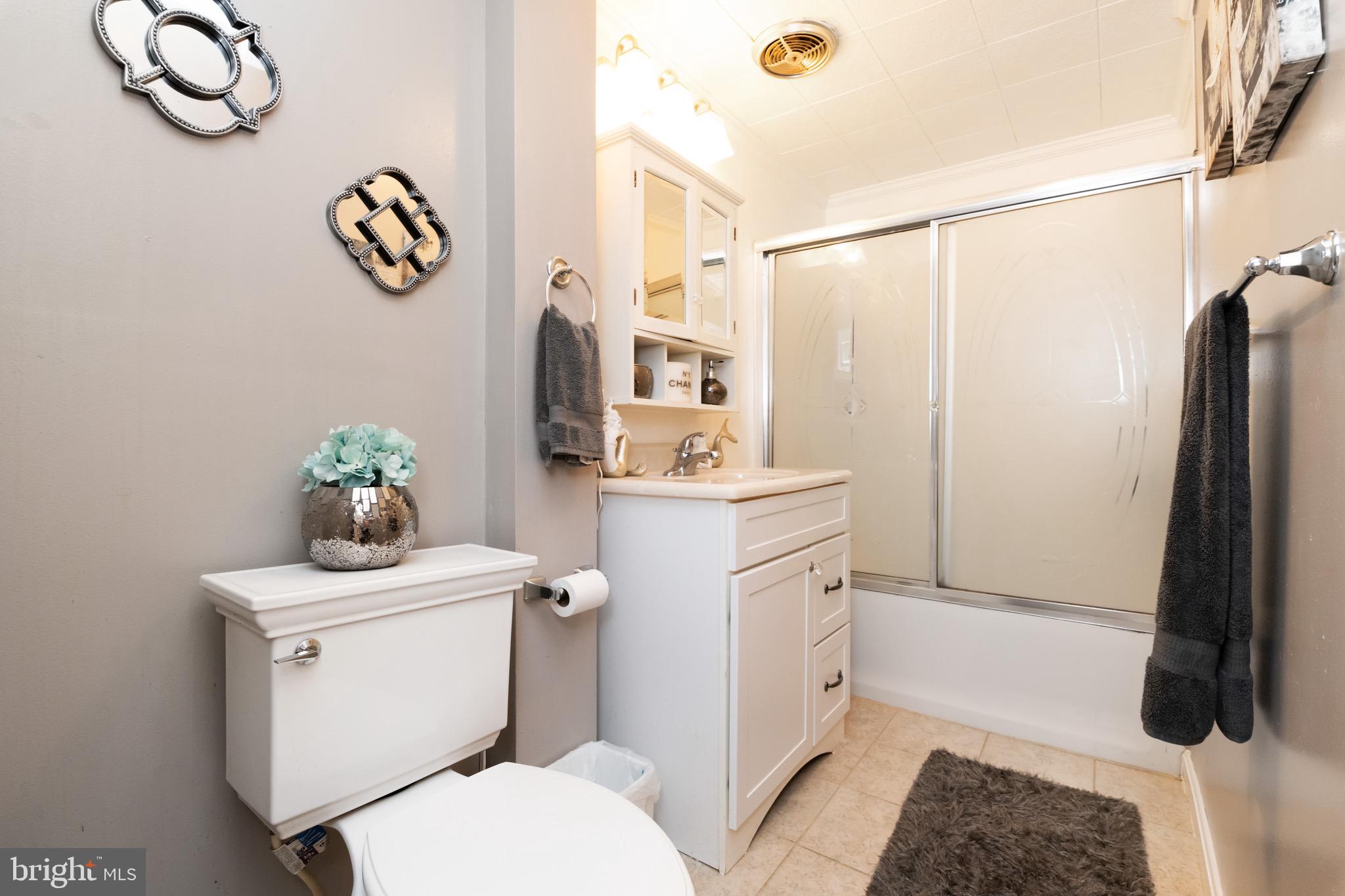 FAIRLAWN - Residential