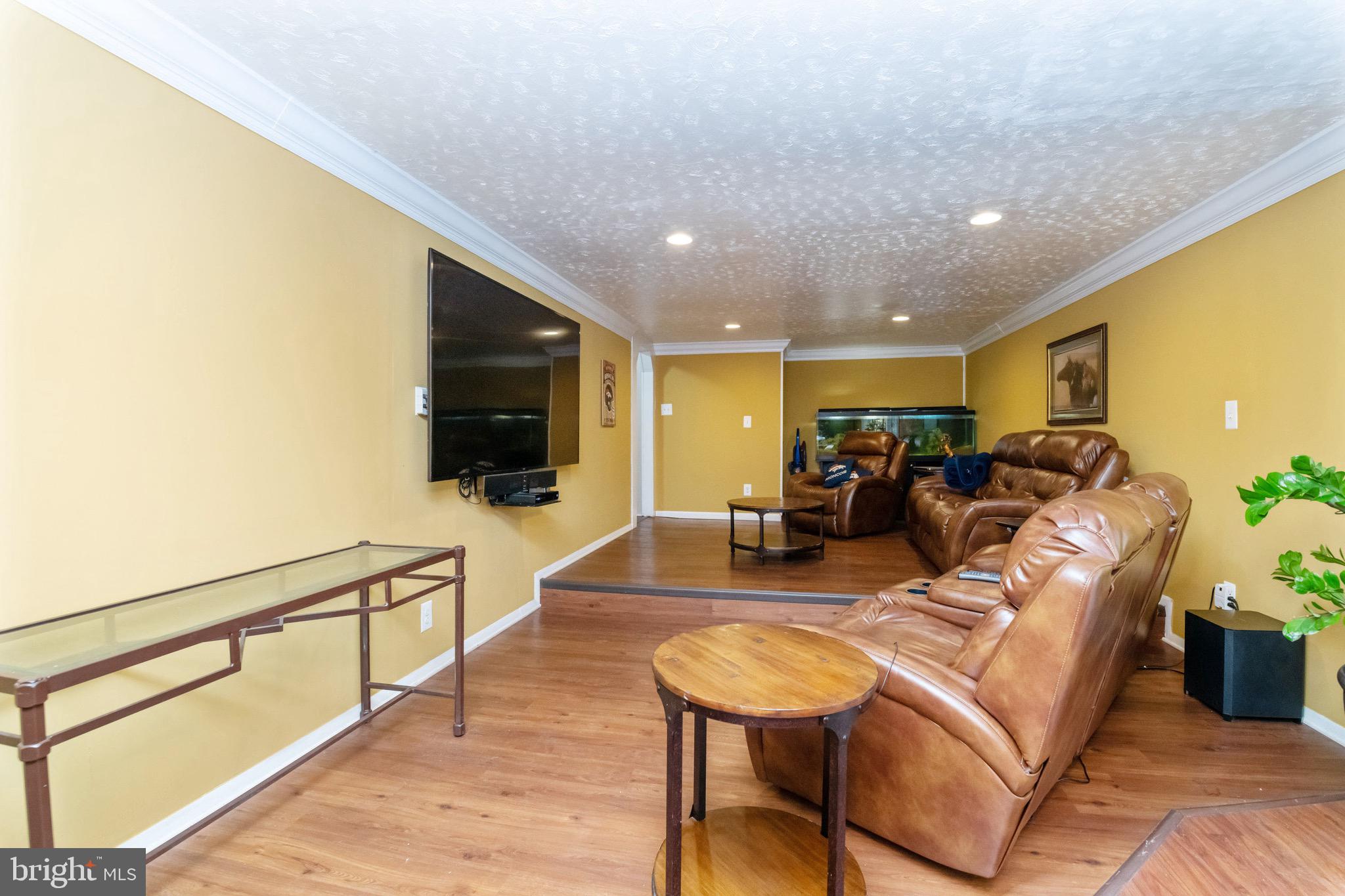 FAIRLAWN - Residential