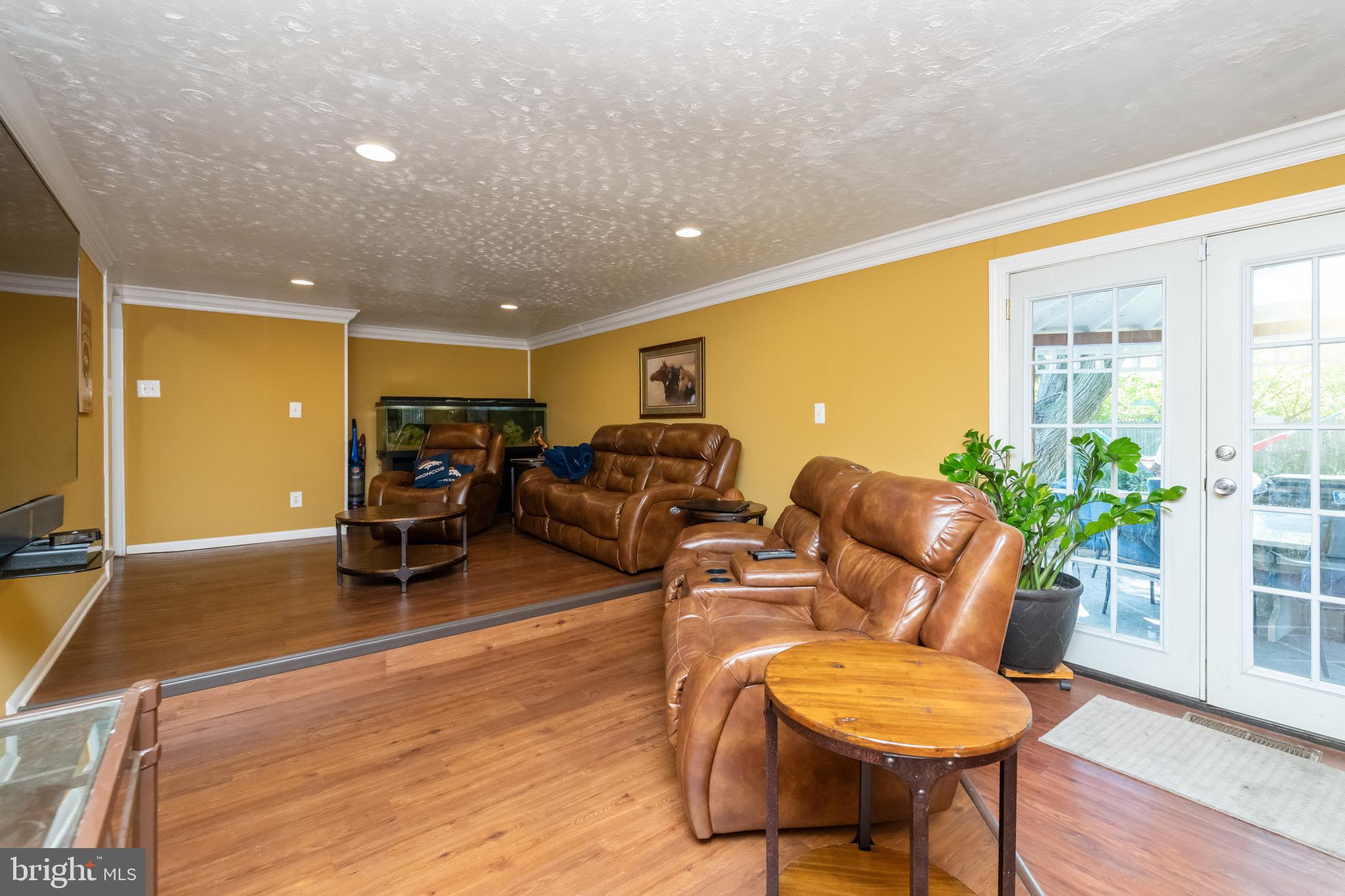 FAIRLAWN - Residential