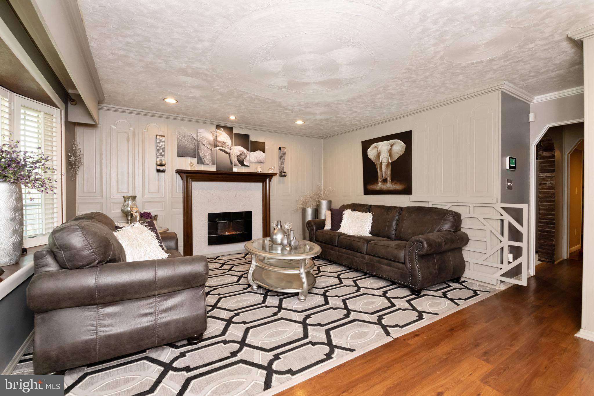 FAIRLAWN - Residential