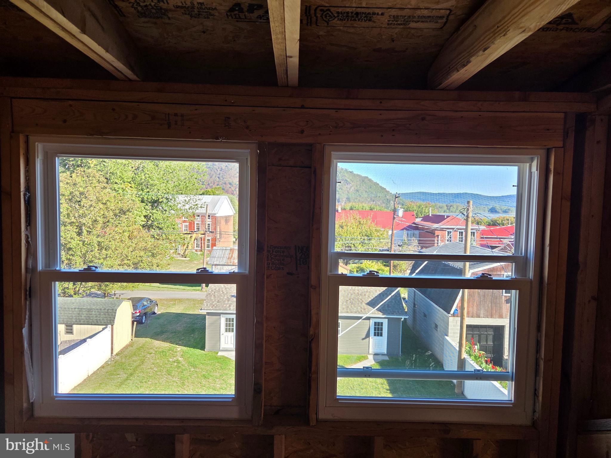 PERRY COUNTY - Residential