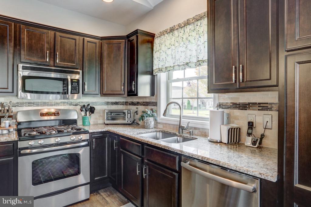 VILLAS AT ELM TREE - Residential