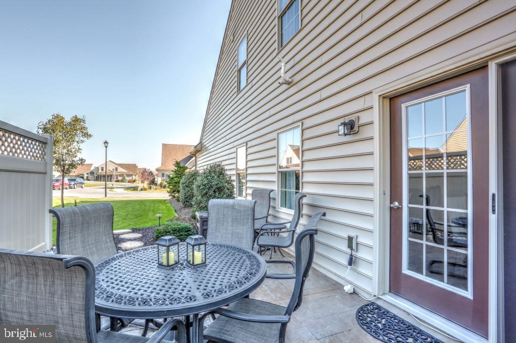 VILLAS AT ELM TREE - Residential