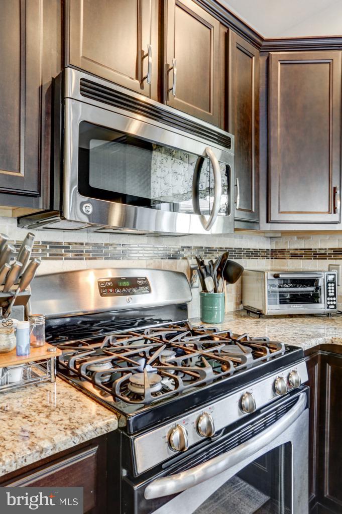 VILLAS AT ELM TREE - Residential