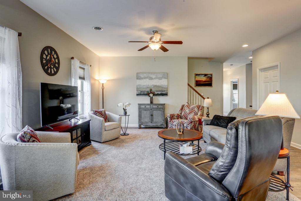 VILLAS AT ELM TREE - Residential